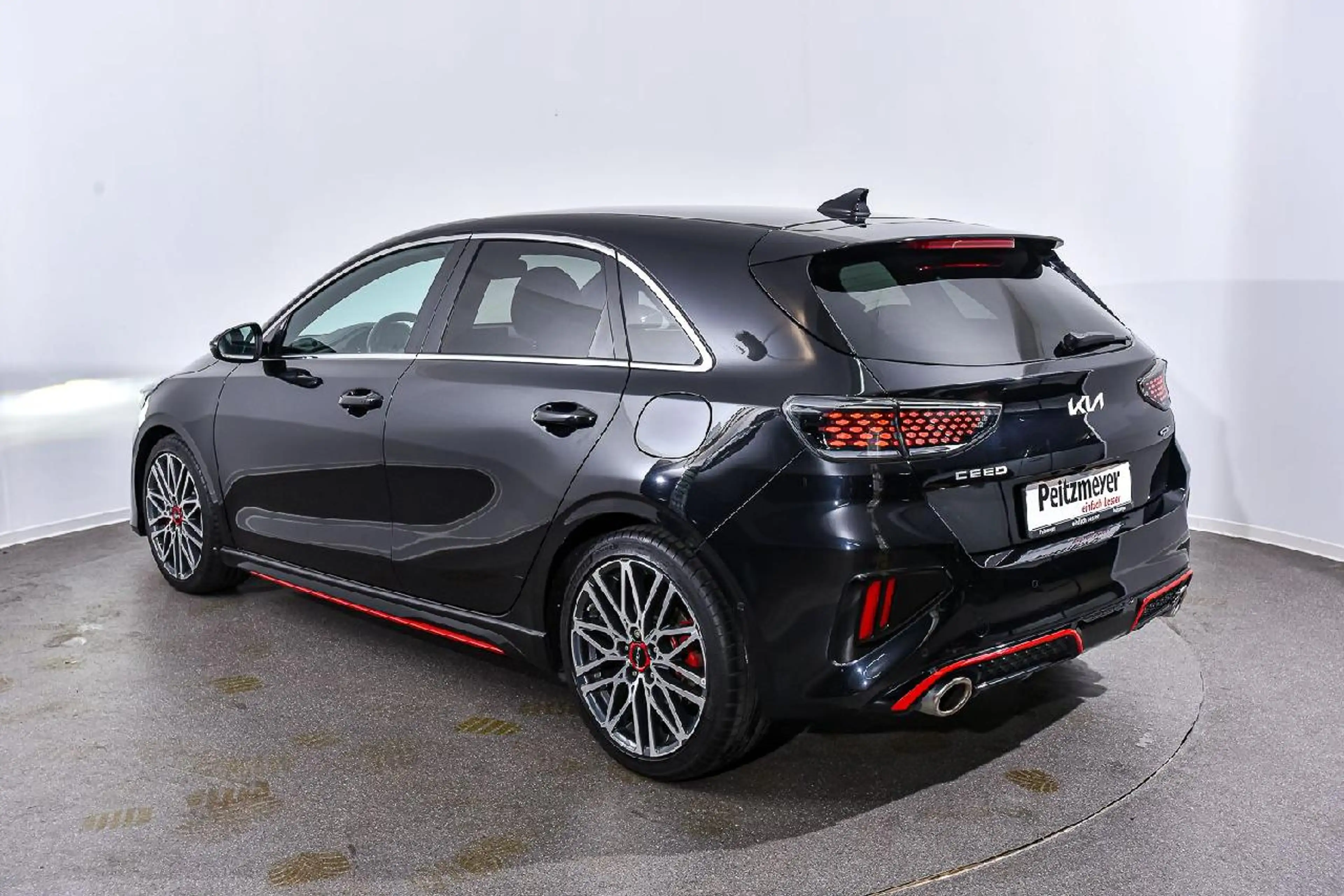 Kia Ceed / cee'd Ceed GT 1.6 T-GDI Automatik 2.Hand — photo 7