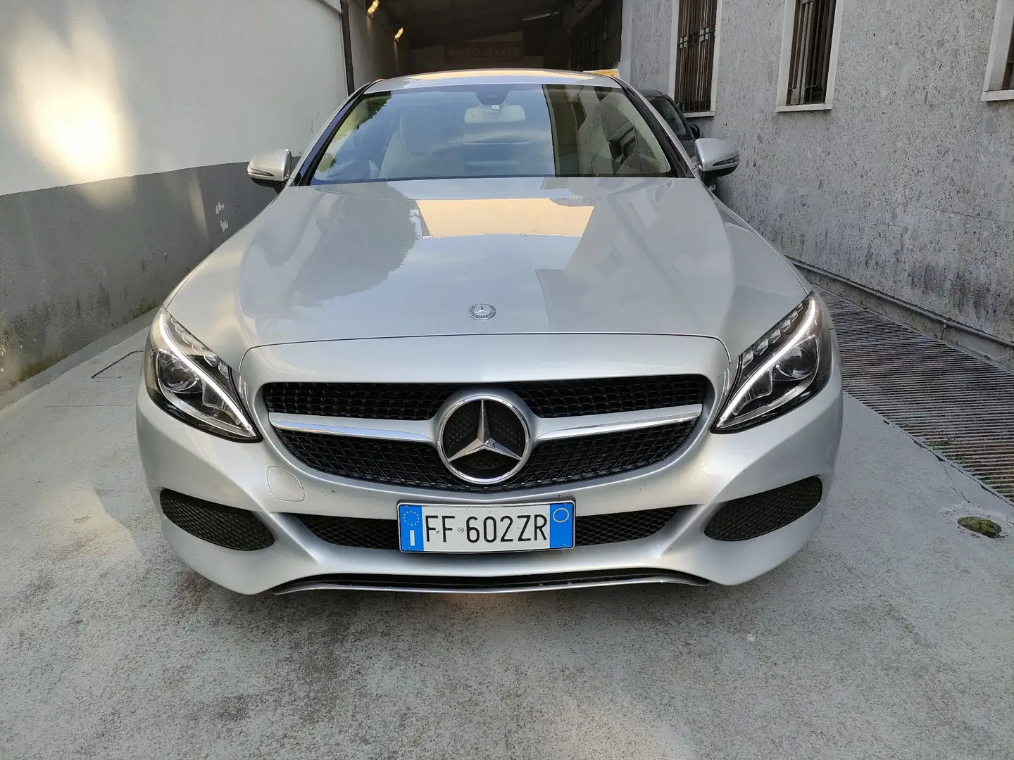 Mercedes-Benz C 200 Coupe Premium Plus Argento - 2