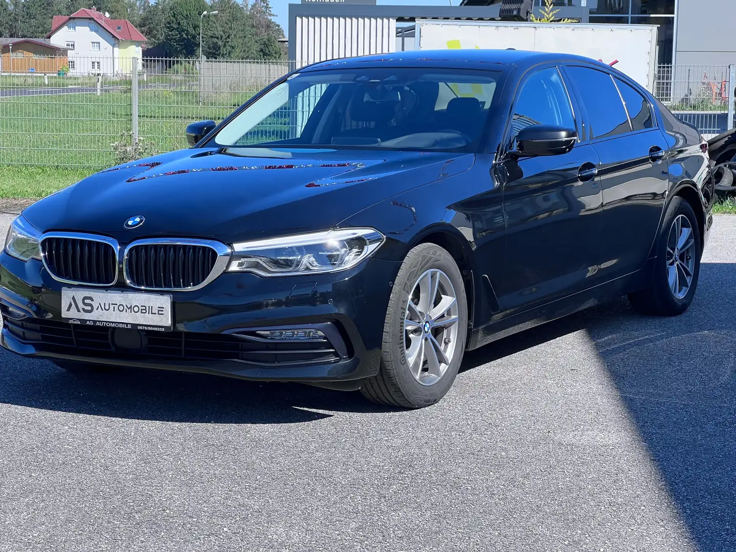 BMW 520 520 d xDrive Sport Line Finanzierung. Noir - 1