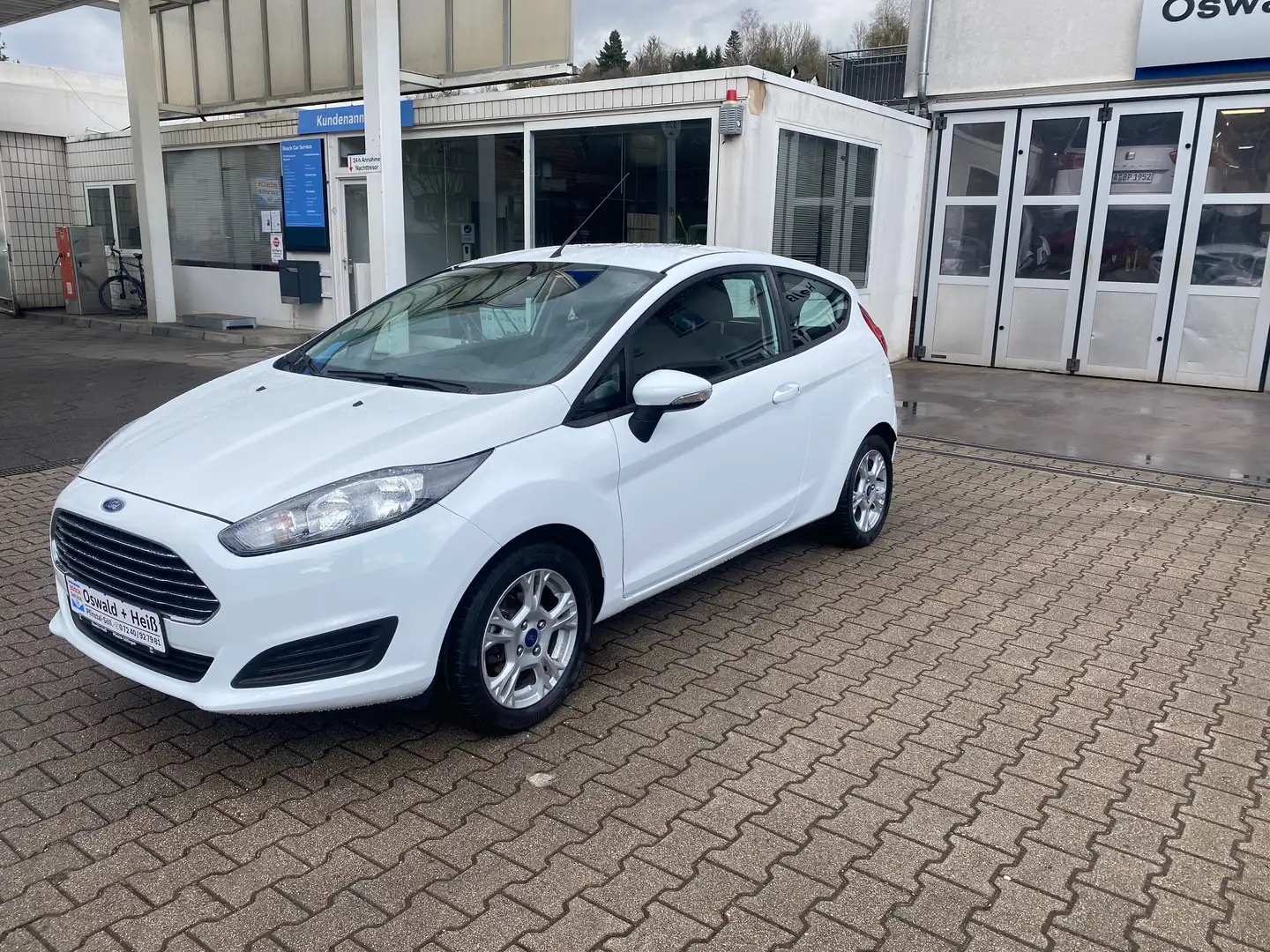 Ford Fiesta 1.25 Sync *Zahnriemen NEU*Winter-Paket*Klima* Weiß - 1