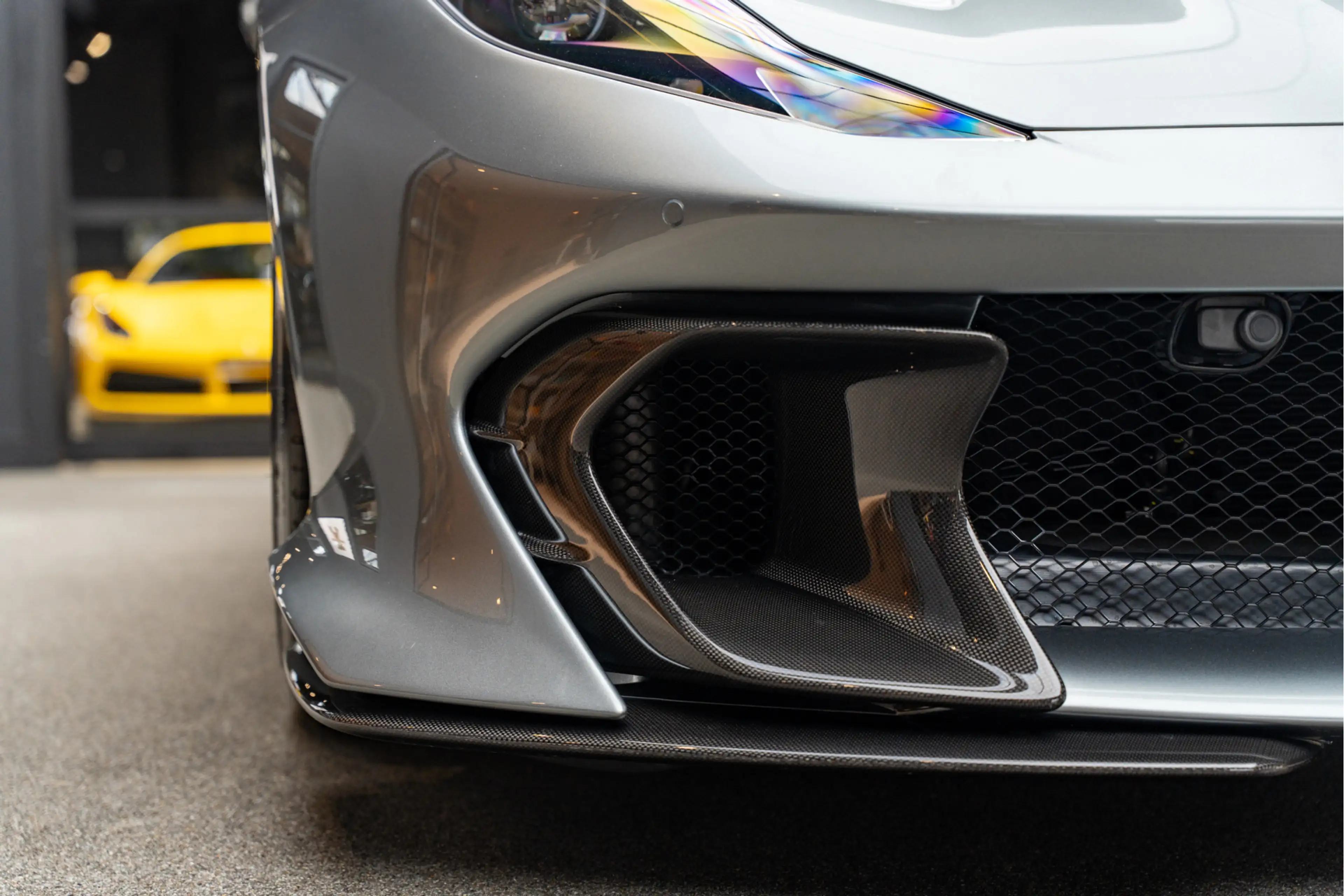 Ferrari 812 Competizione Airbrushed Shields Grigio Competizion — photo 18