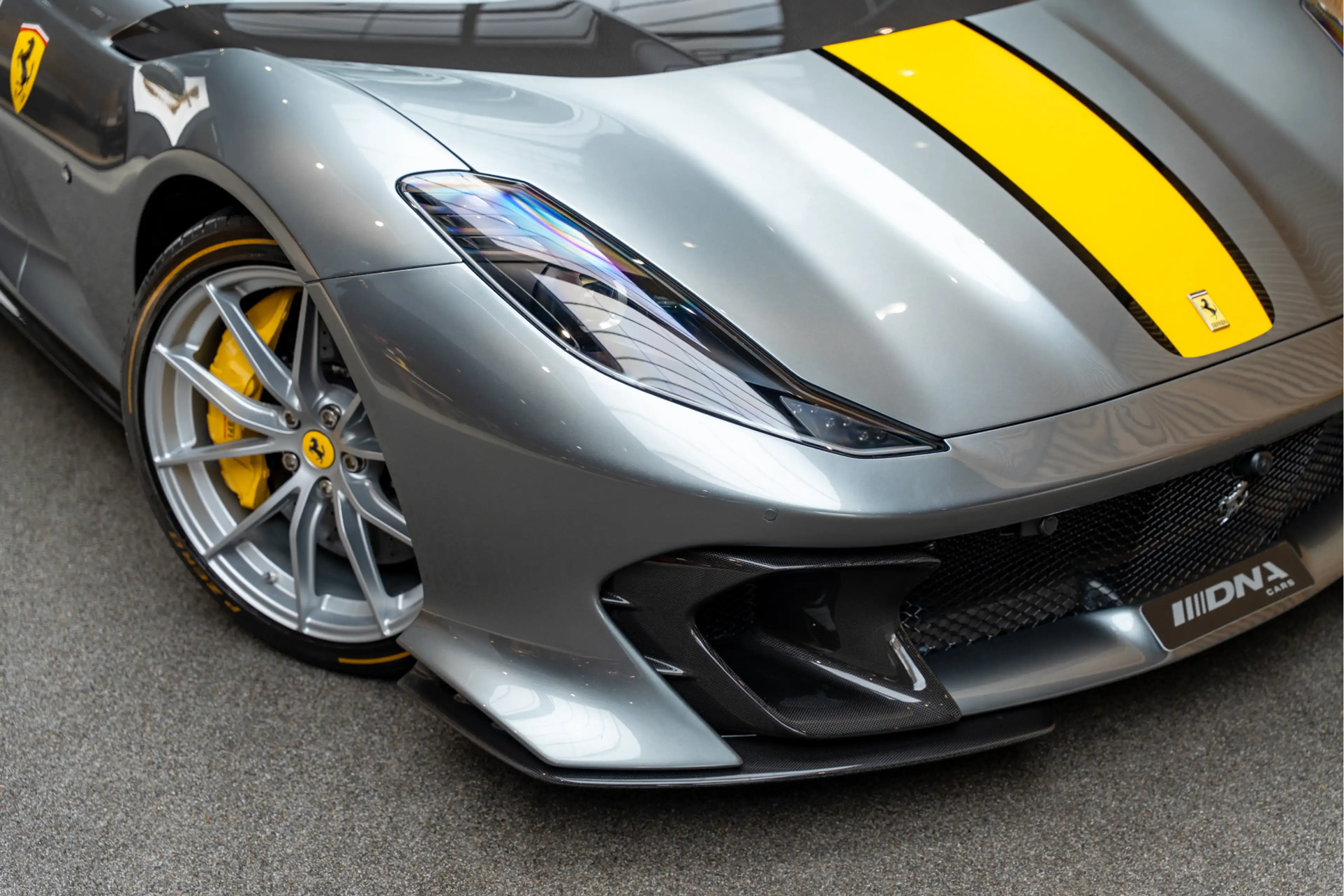 Ferrari 812 Competizione Airbrushed Shields Grigio Competizion — photo 14