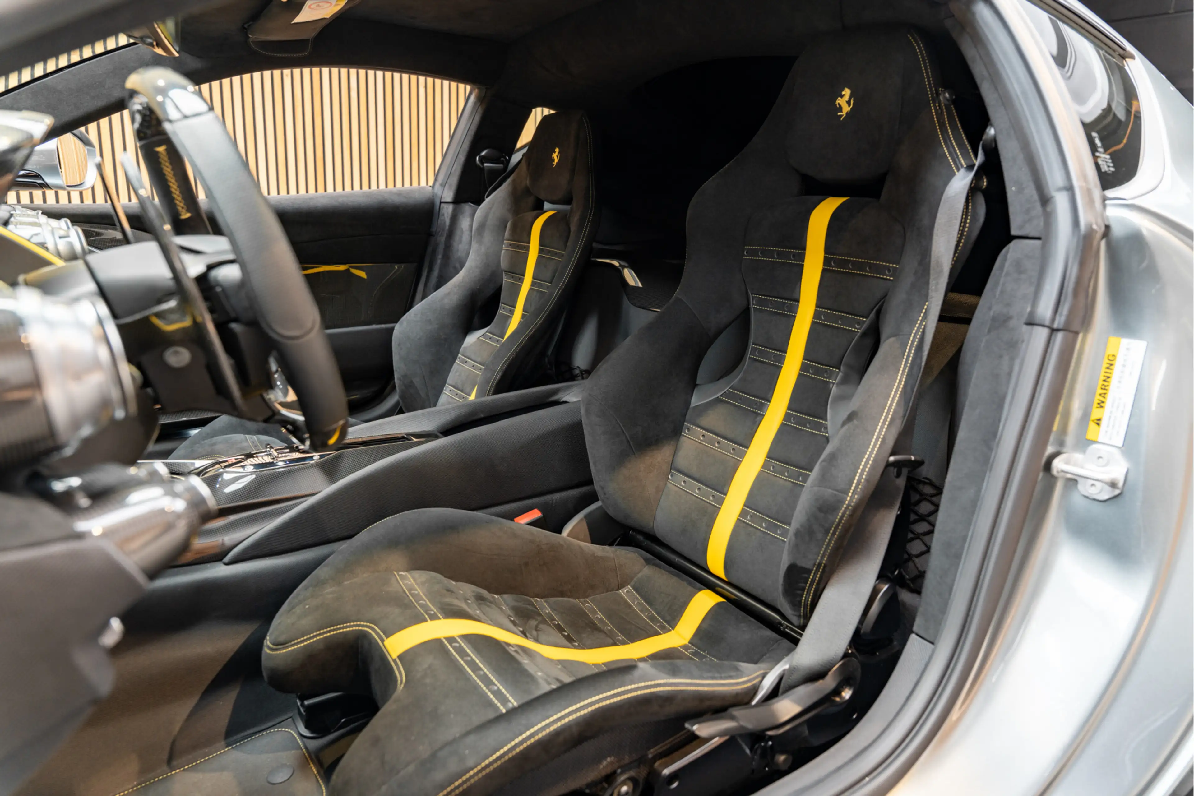 Ferrari 812 Competizione Airbrushed Shields Grigio Competizion — photo 9