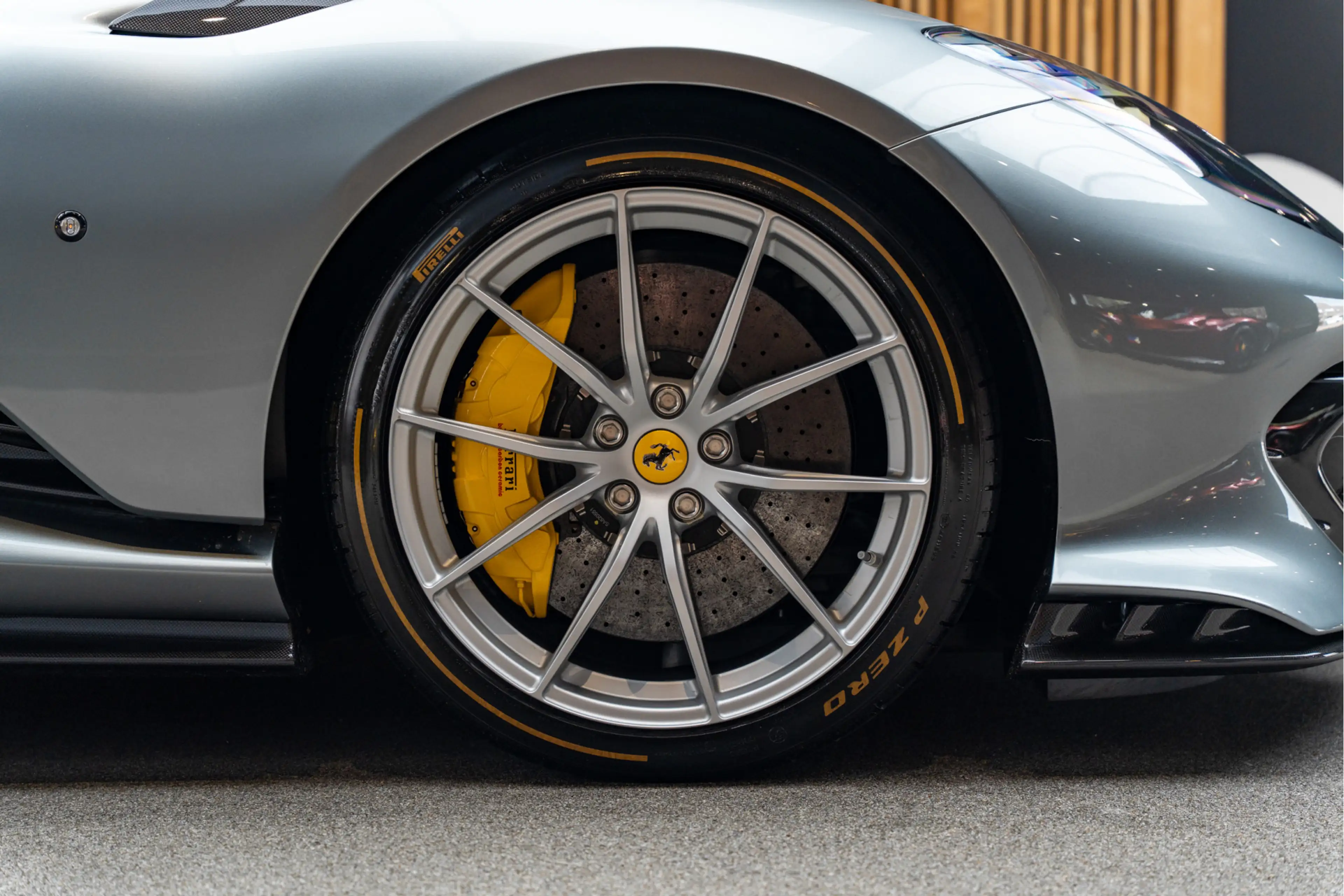 Ferrari 812 Competizione Airbrushed Shields Grigio Competizion — photo 13