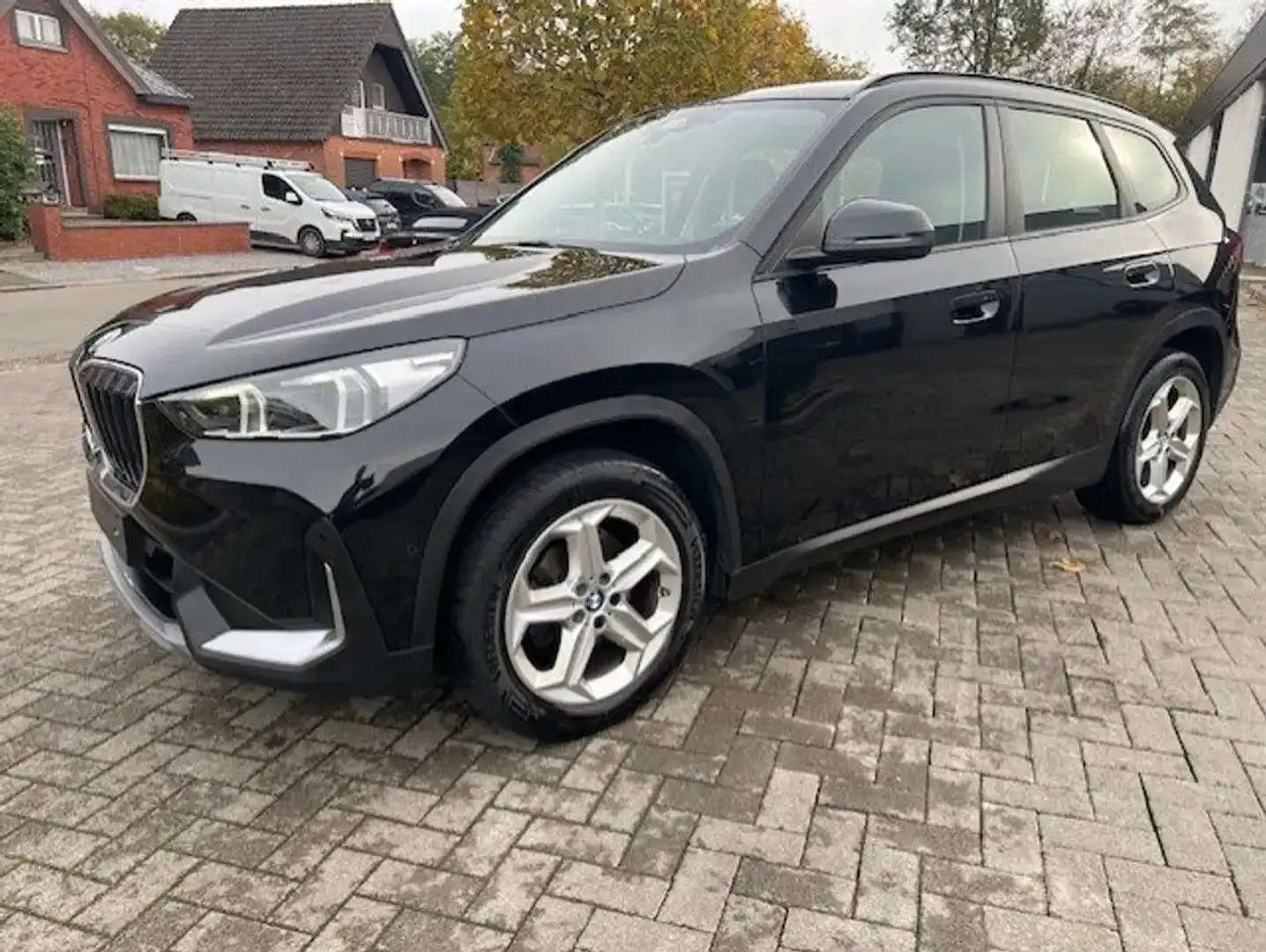 BMW X1 X1 sdrive18d Edition Essence auto Noir - 1