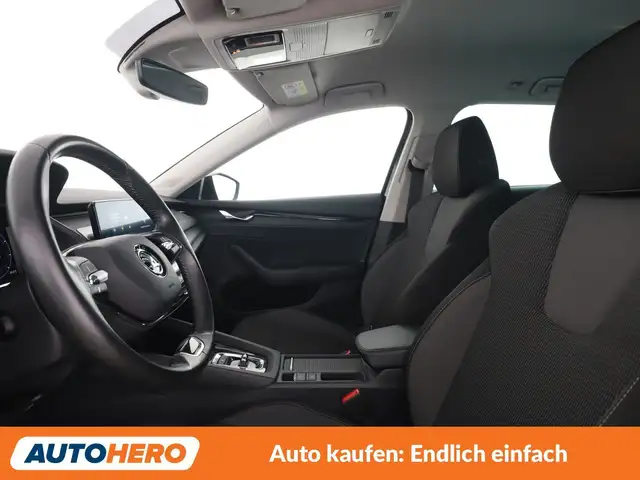 Skoda Octavia view 11