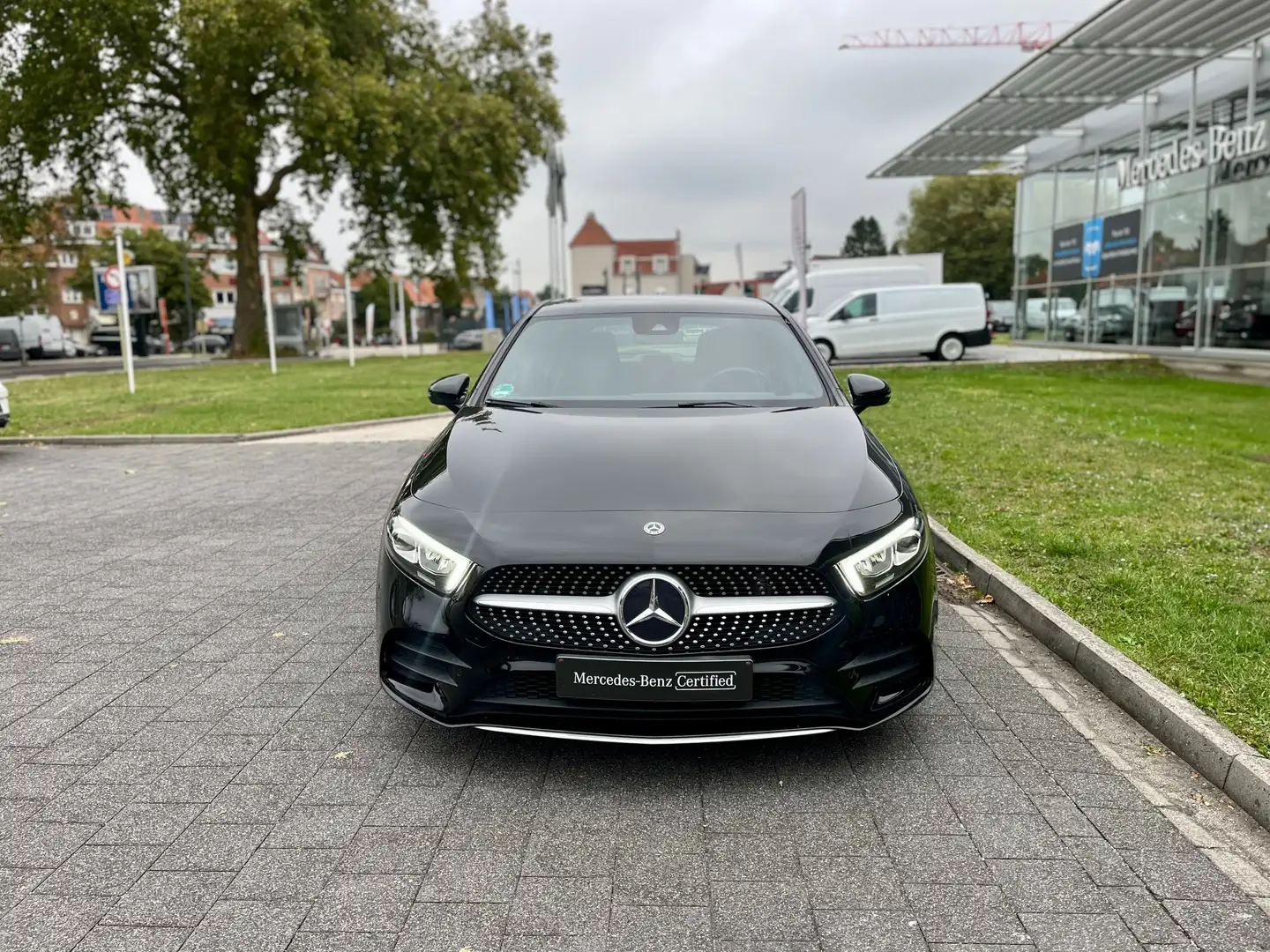 Mercedes-Benz A 180 A 180 d Launch Edition (EU6d-TEMP) Noir - 2
