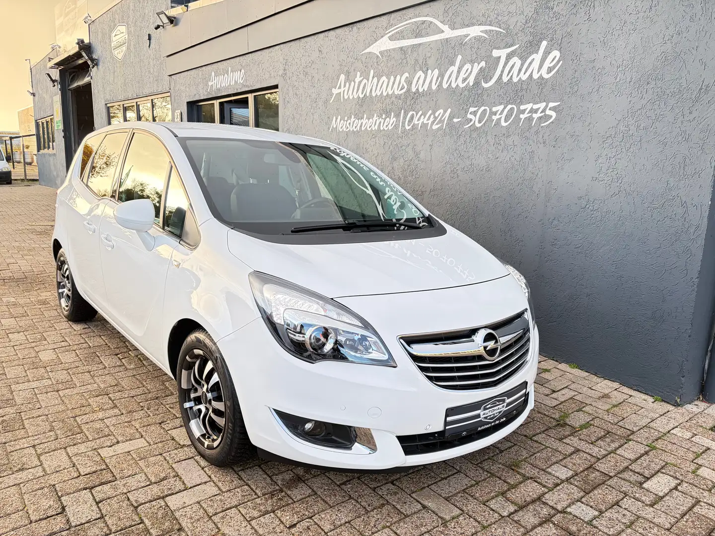 Opel Meriva Innovation*Top Ausstattung*2.Hand*HU/AU/NEU*Euro6 Weiß - 1