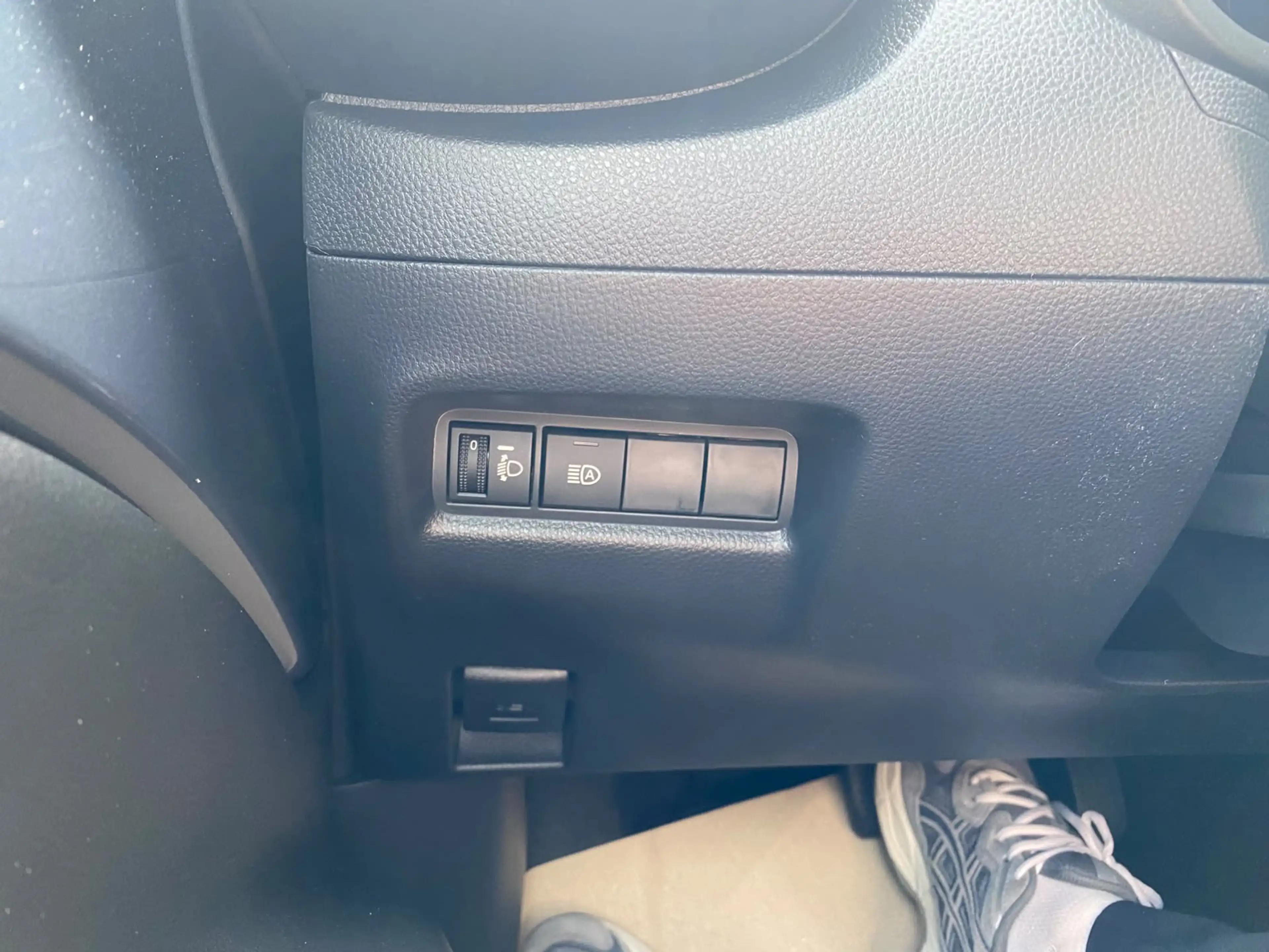Toyota Aygo X Hybrid 115 Play GO Pack — photo 16