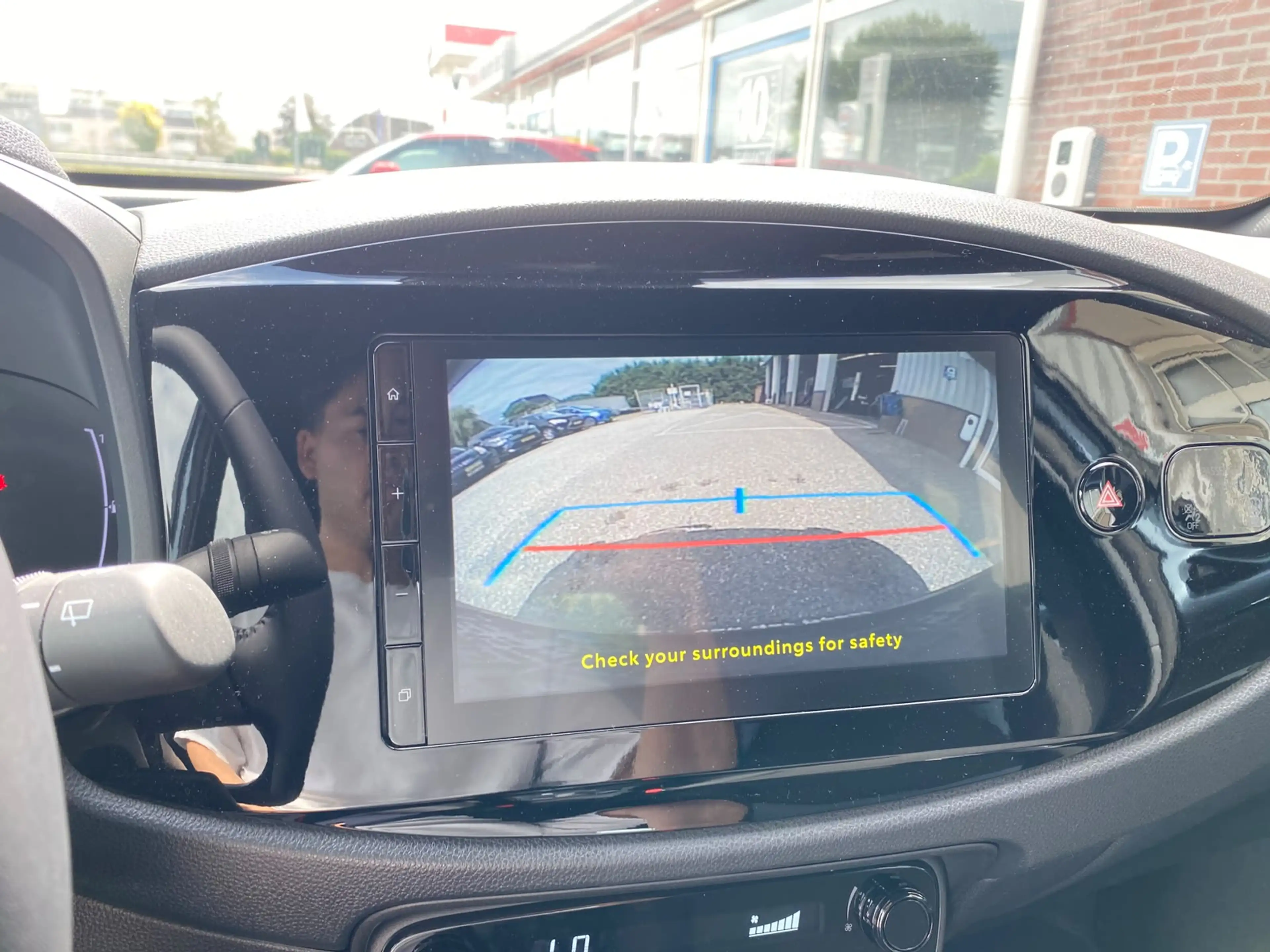 Toyota Aygo X Hybrid 115 Play GO Pack — photo 12