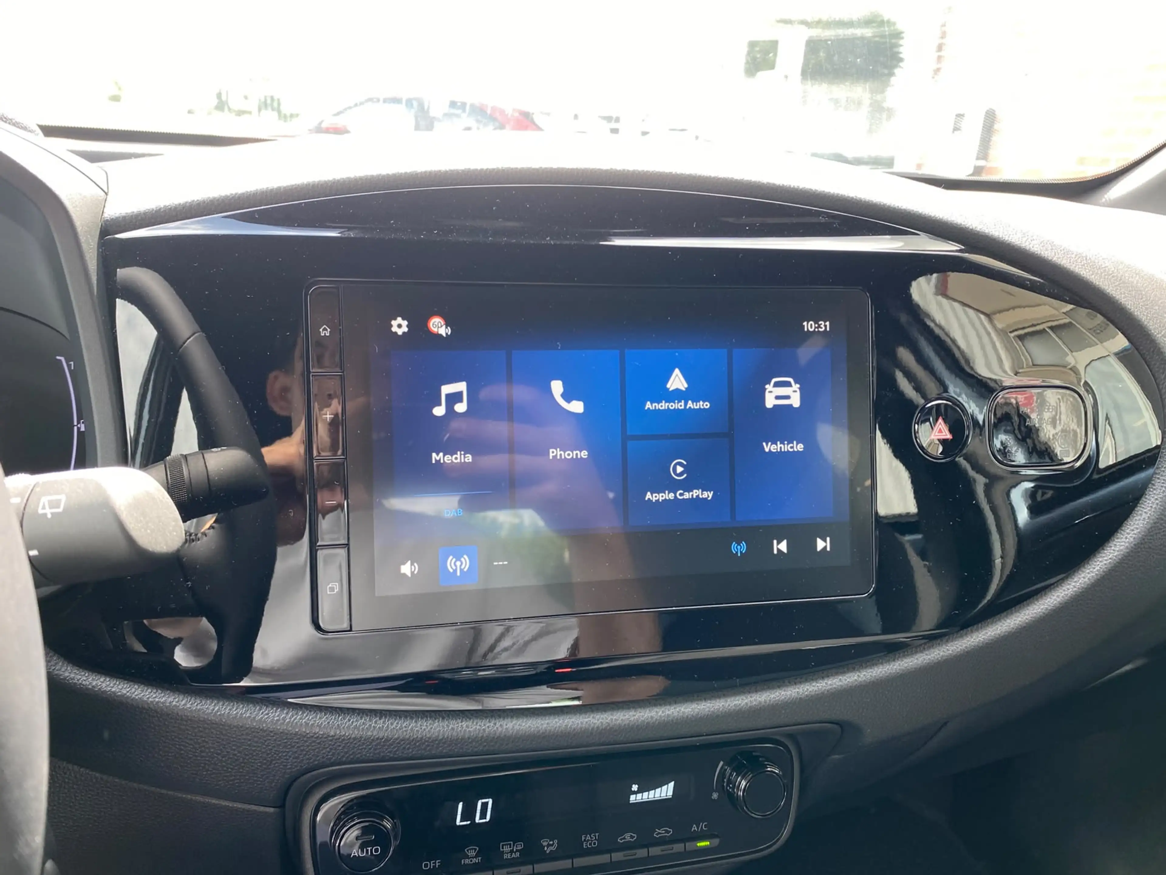 Toyota Aygo X Hybrid 115 Play GO Pack — photo 9