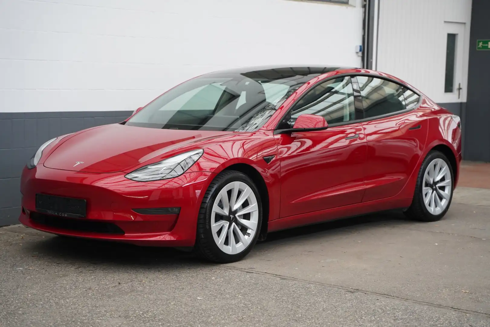 Tesla Model 3 Long Range AWD *Mwst. ausweisbar*19-Zoll* Rood - 1