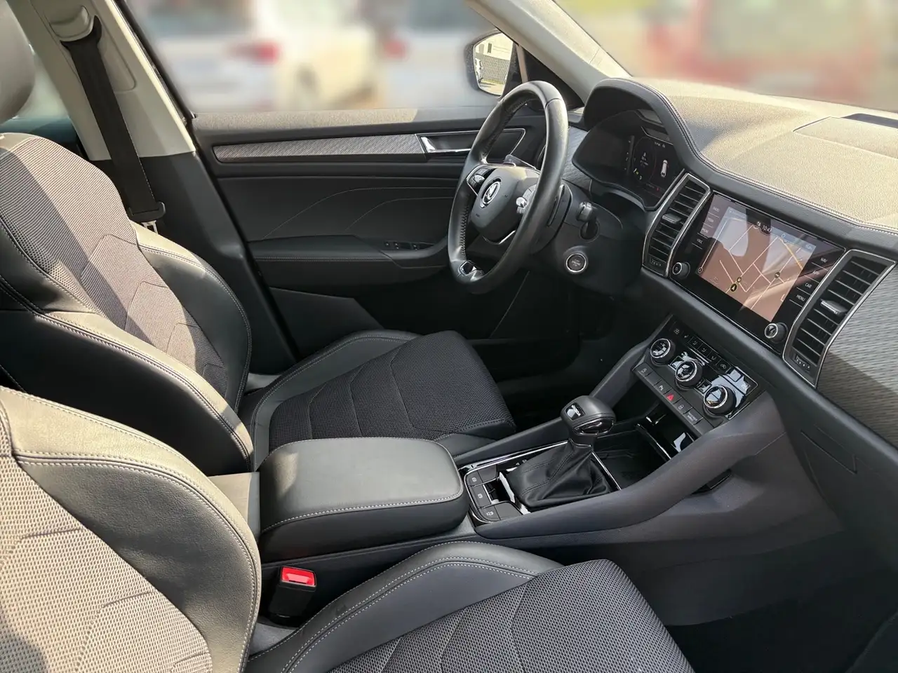 Skoda Kodiaq 1.5 TSI DSG STYLE +MATRIX +ACC +STHZ +RKAM +VIRTU, миниатюра 8