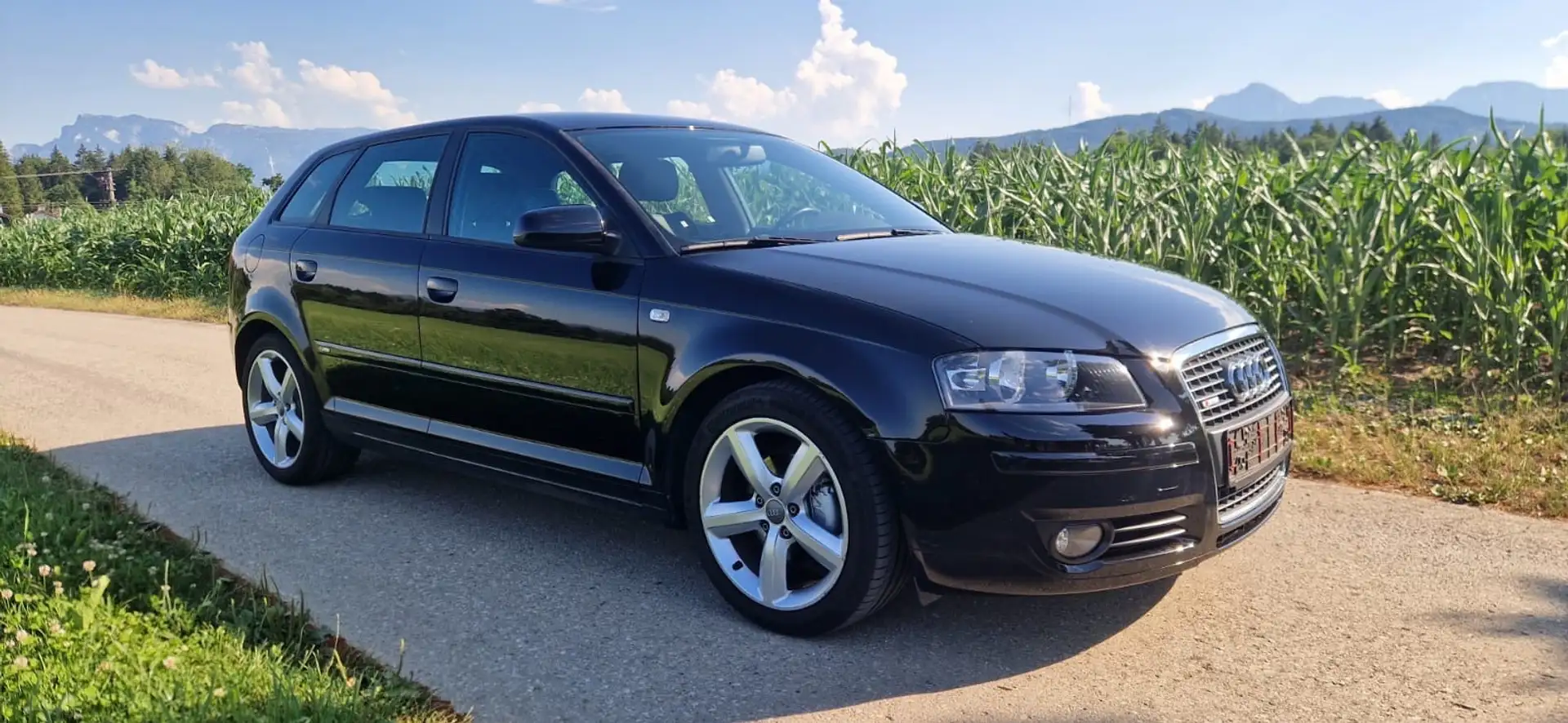 Audi A3 1.4 TFSI S line Sportpaket plus Schwarz - 1