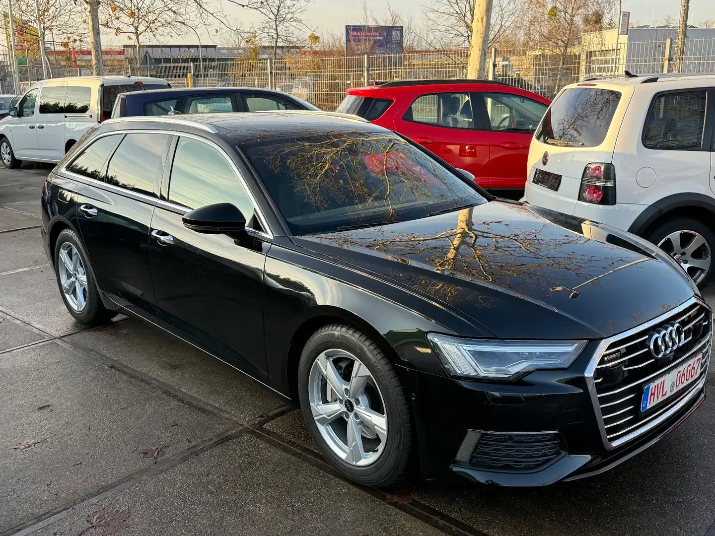 Audi A6 Avant 45 TFSI quattro design Schwarz - 1