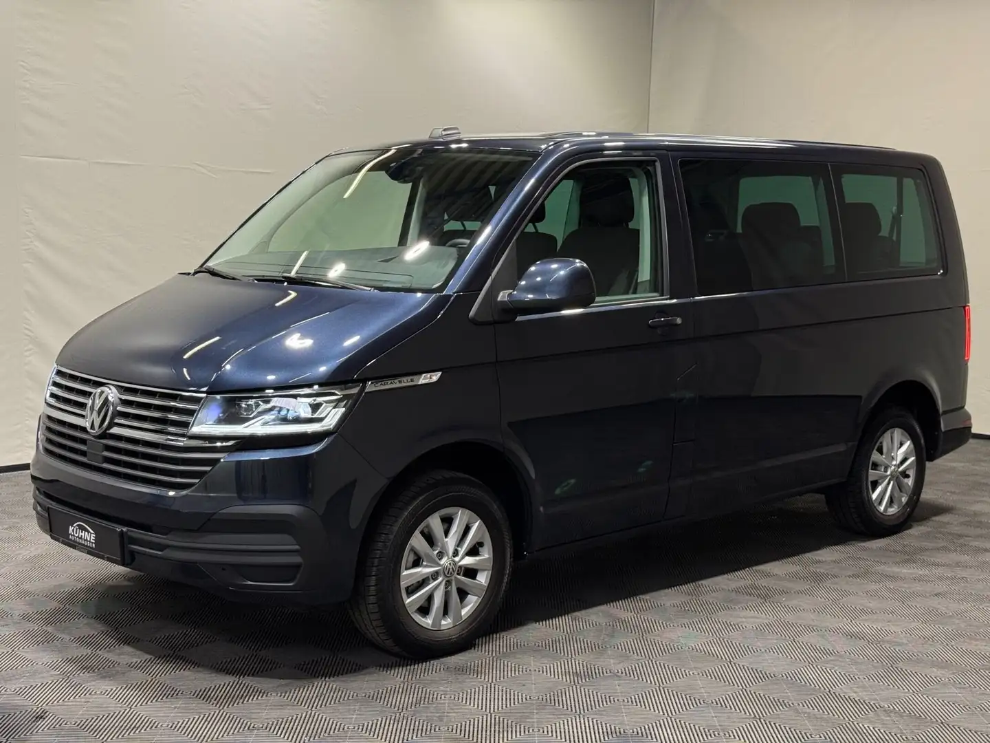 Volkswagen T6.1 Caravelle Comfortline 2.0 TDI DSG KR | LED Azul - 2
