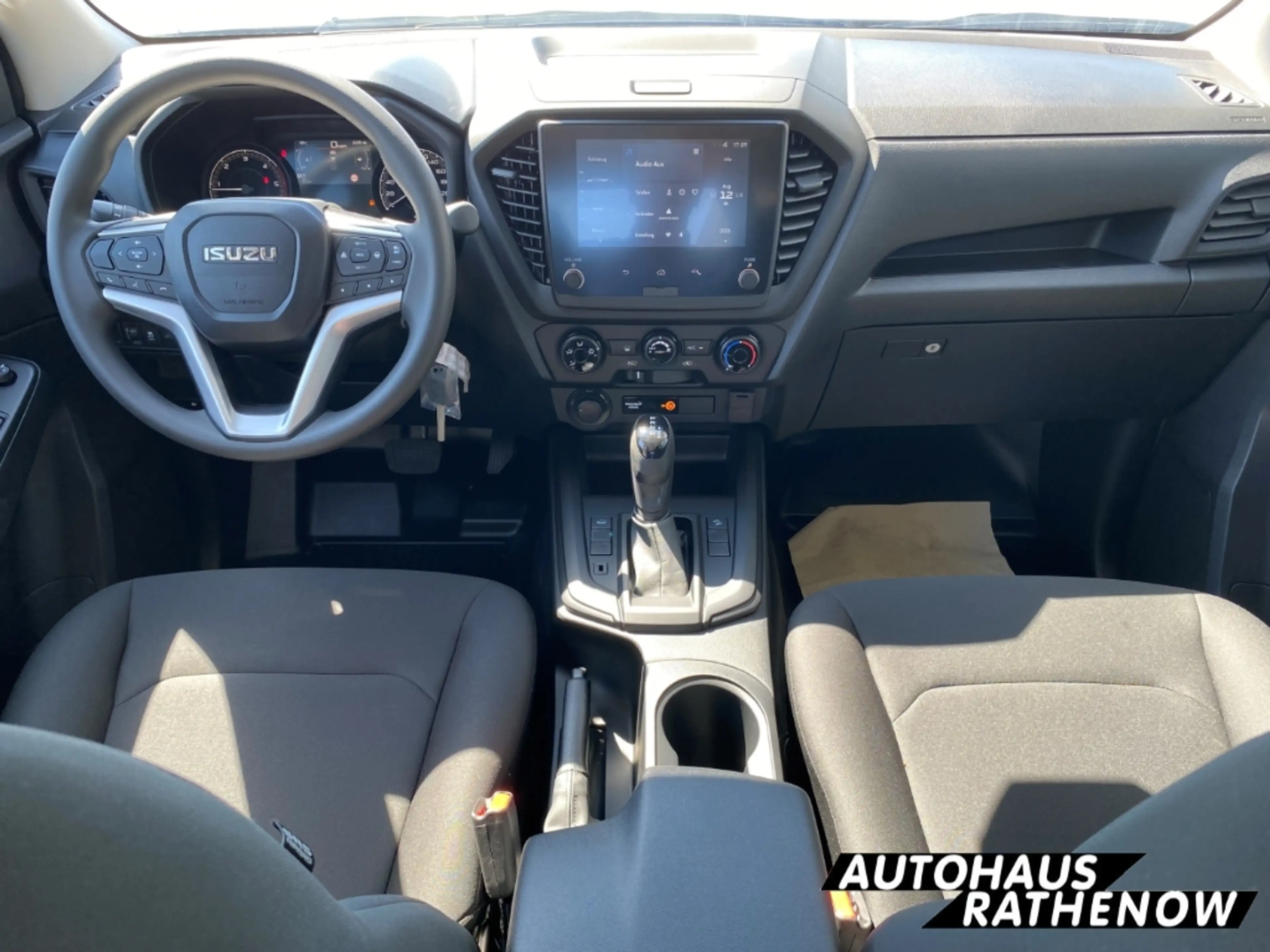Isuzu D-Max Double Cab 4WD L 1.9 TD ACC Android Auto DAB Totwi — photo 12