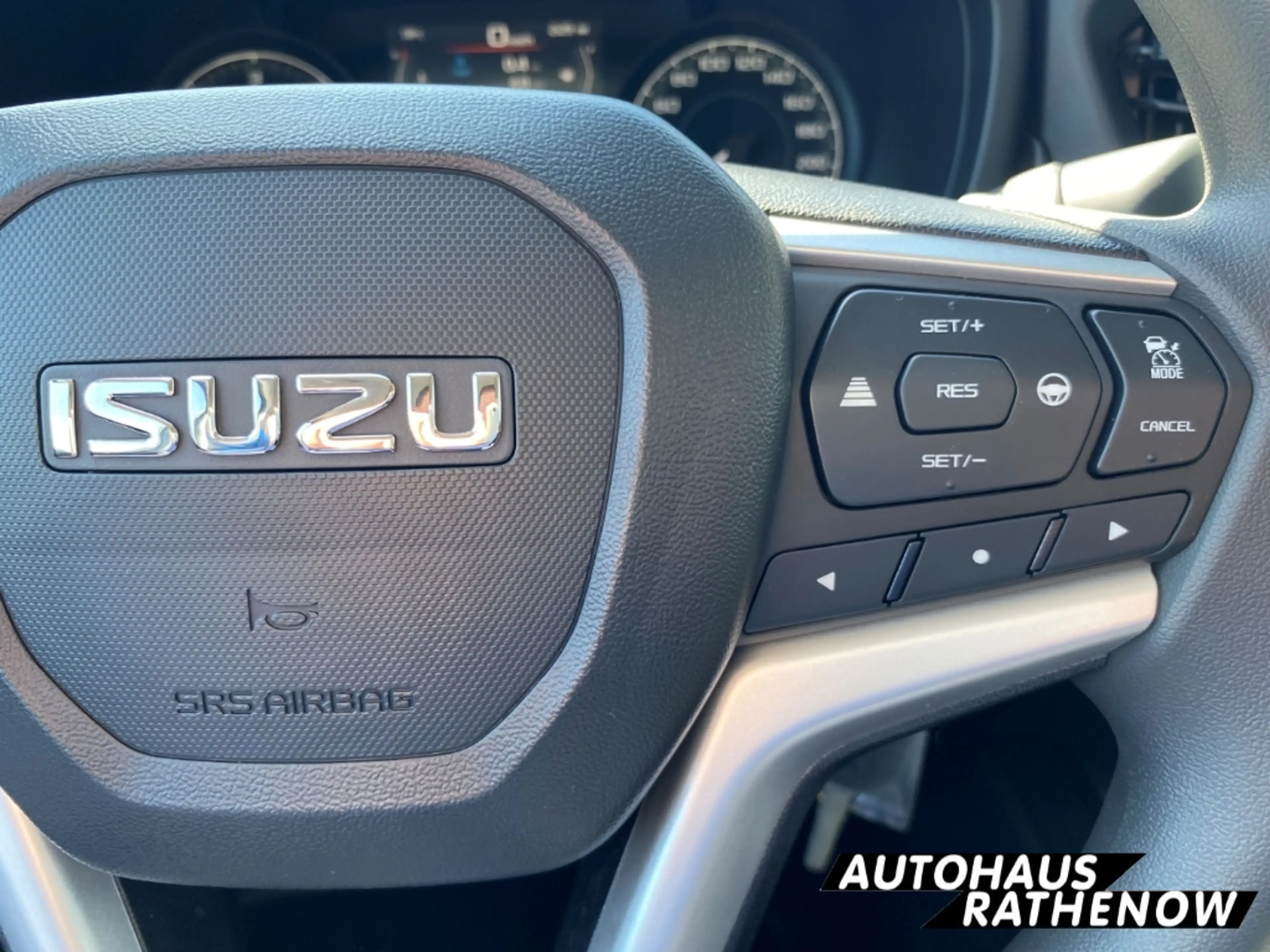 Isuzu D-Max Double Cab 4WD L 1.9 TD ACC Android Auto DAB Totwi — photo 15