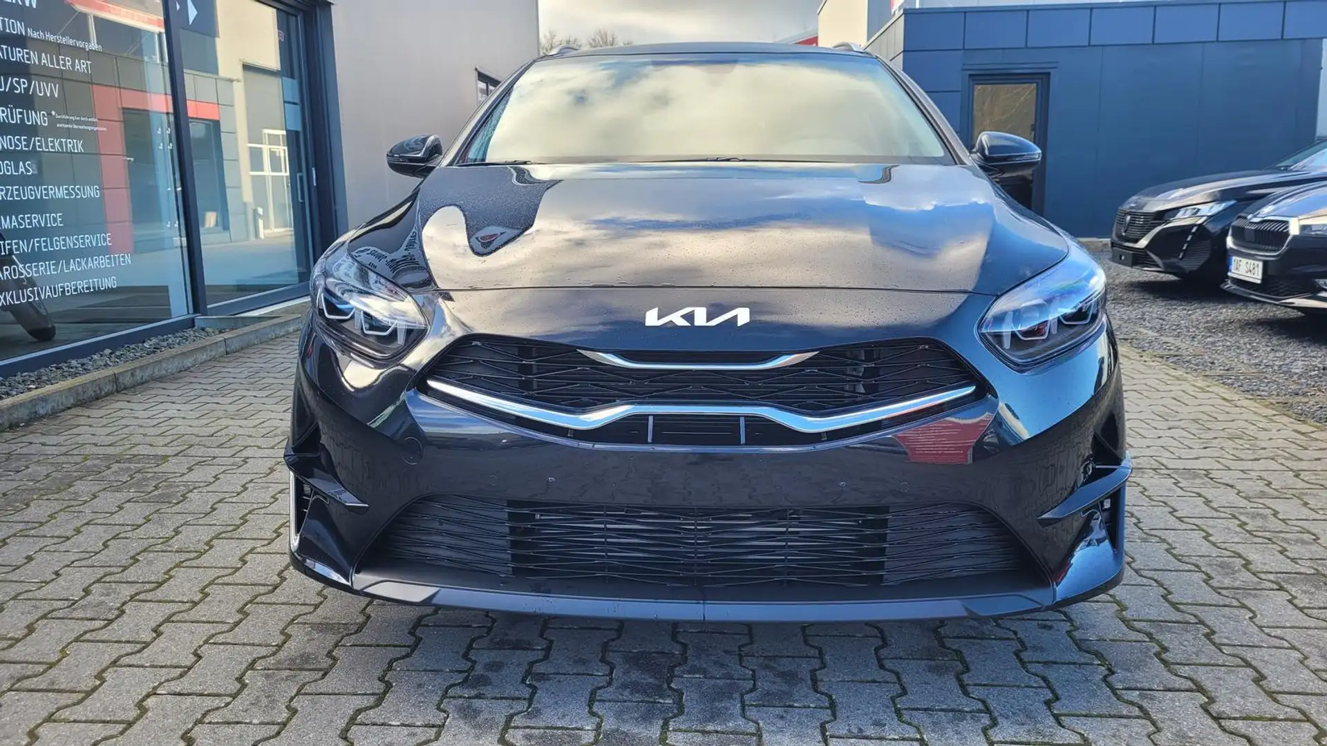 Kia Ceed SW / cee'd SW Sportswagon TOP AT Top*VollLED*Navi*Shzg*Cam*AH... Schwarz - 2