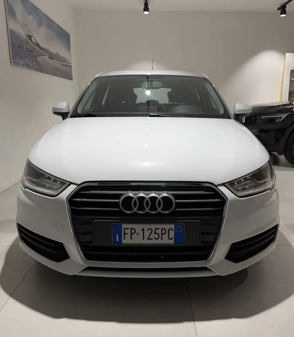 Audi A1 A1 SPB 1.6 TDI 116 CV Sport Bianco - 2
