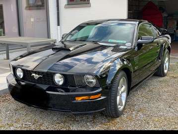 4.6 v8