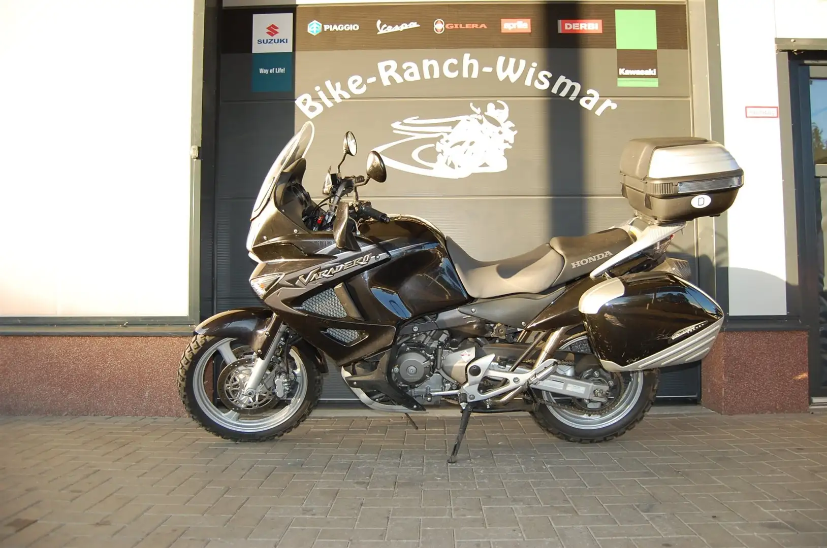 Honda Varadero Schwarz - 2