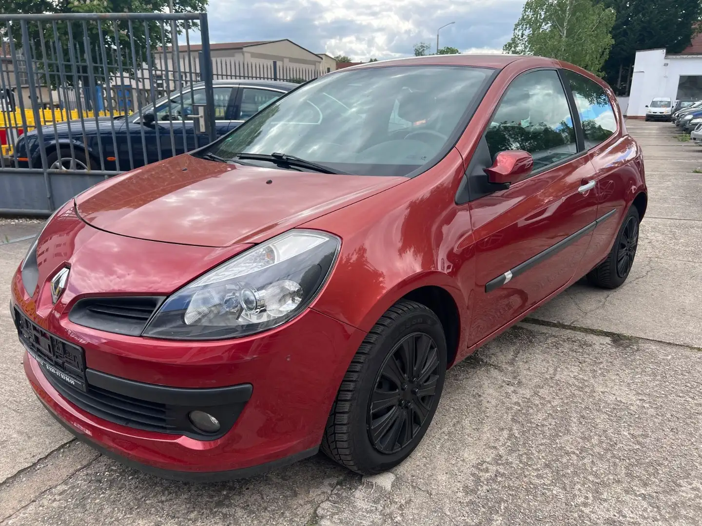 Renault Clio III 1.6, AUTOMATIK, TÜV NEU Rosso - 2