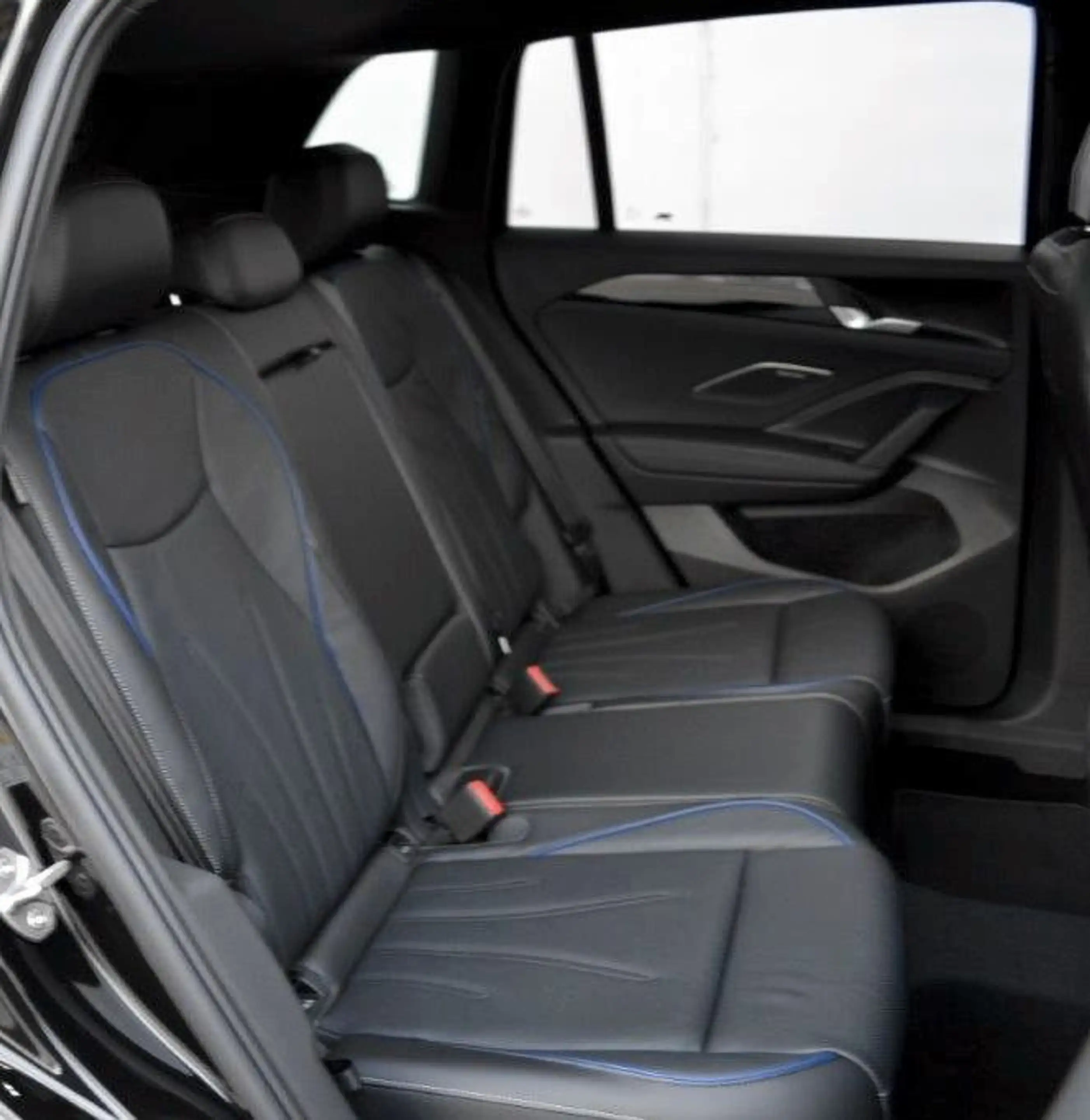 Volkswagen Tiguan 2.0 TSI 4Motion R-Line, Vollausstattung! — photo 10