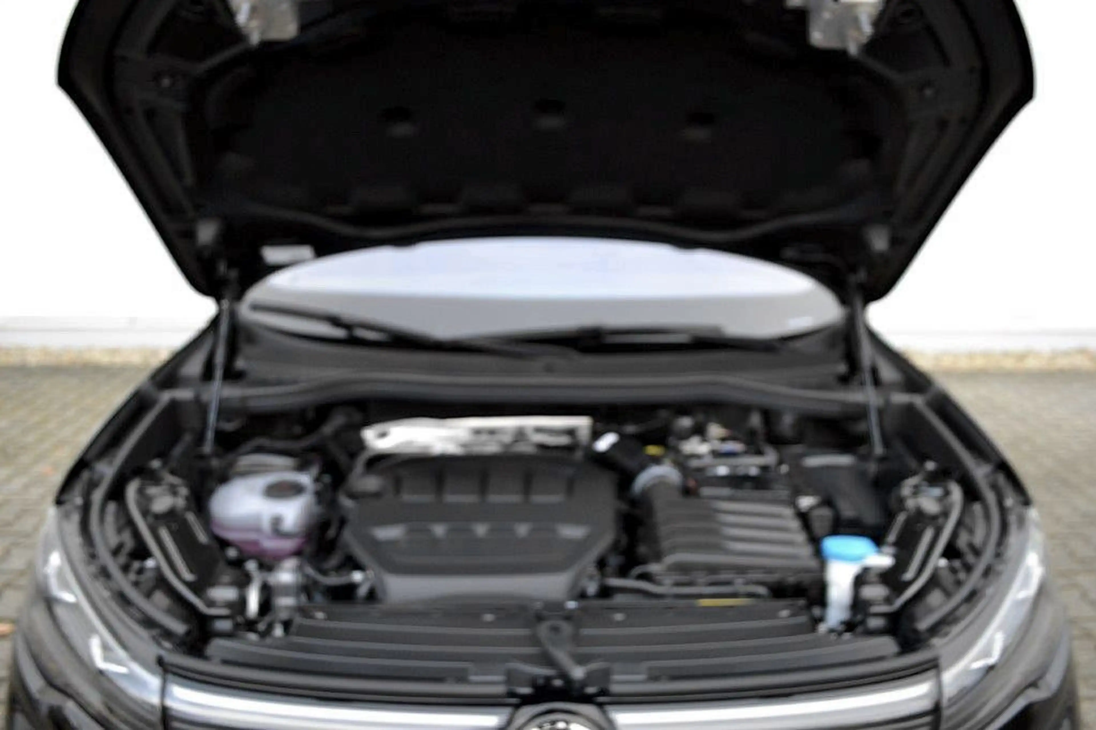 Volkswagen Tiguan 2.0 TSI 4Motion R-Line, Vollausstattung! — photo 6