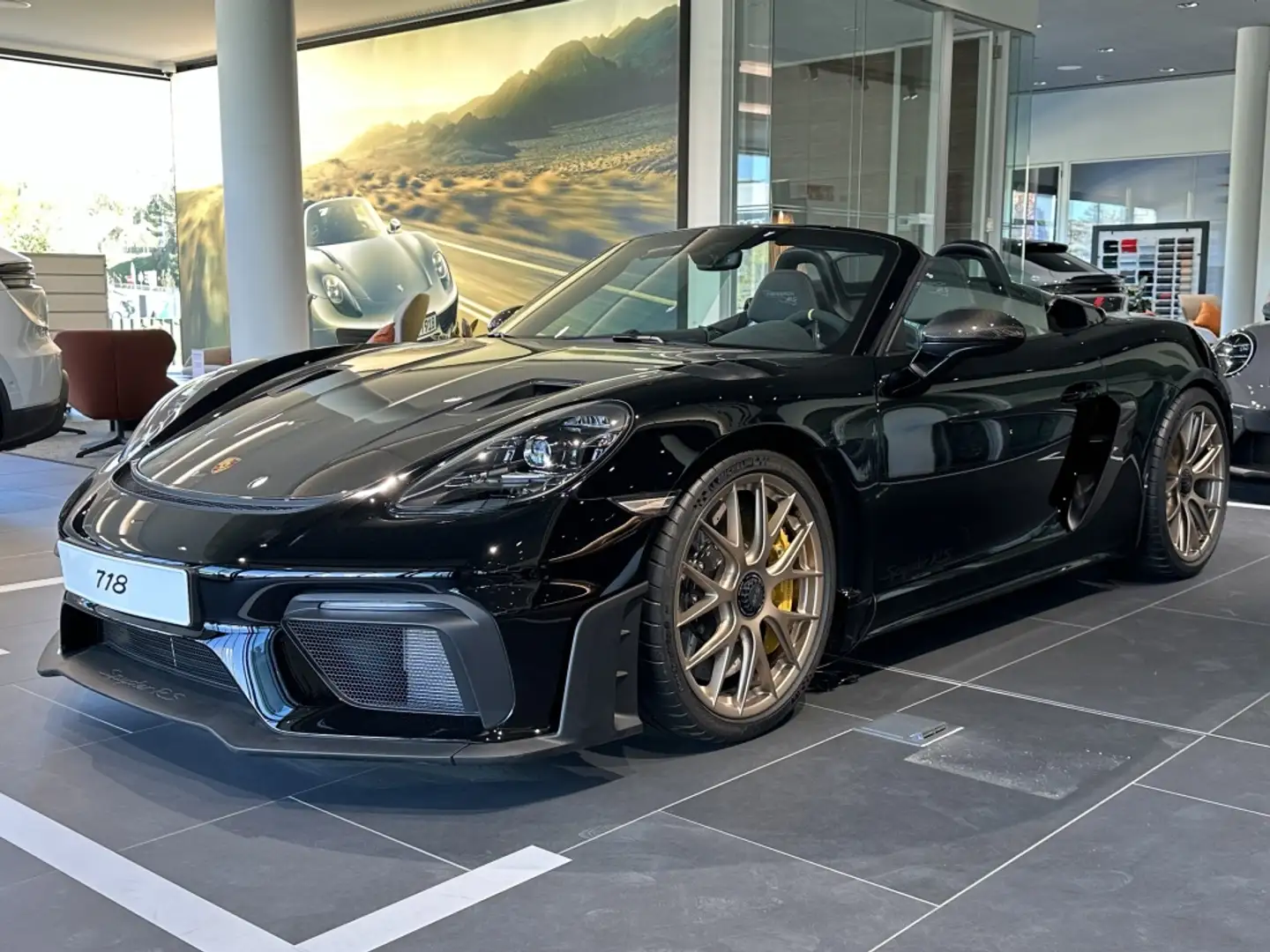 Porsche 718 Spyder RS PDK Negro - 1