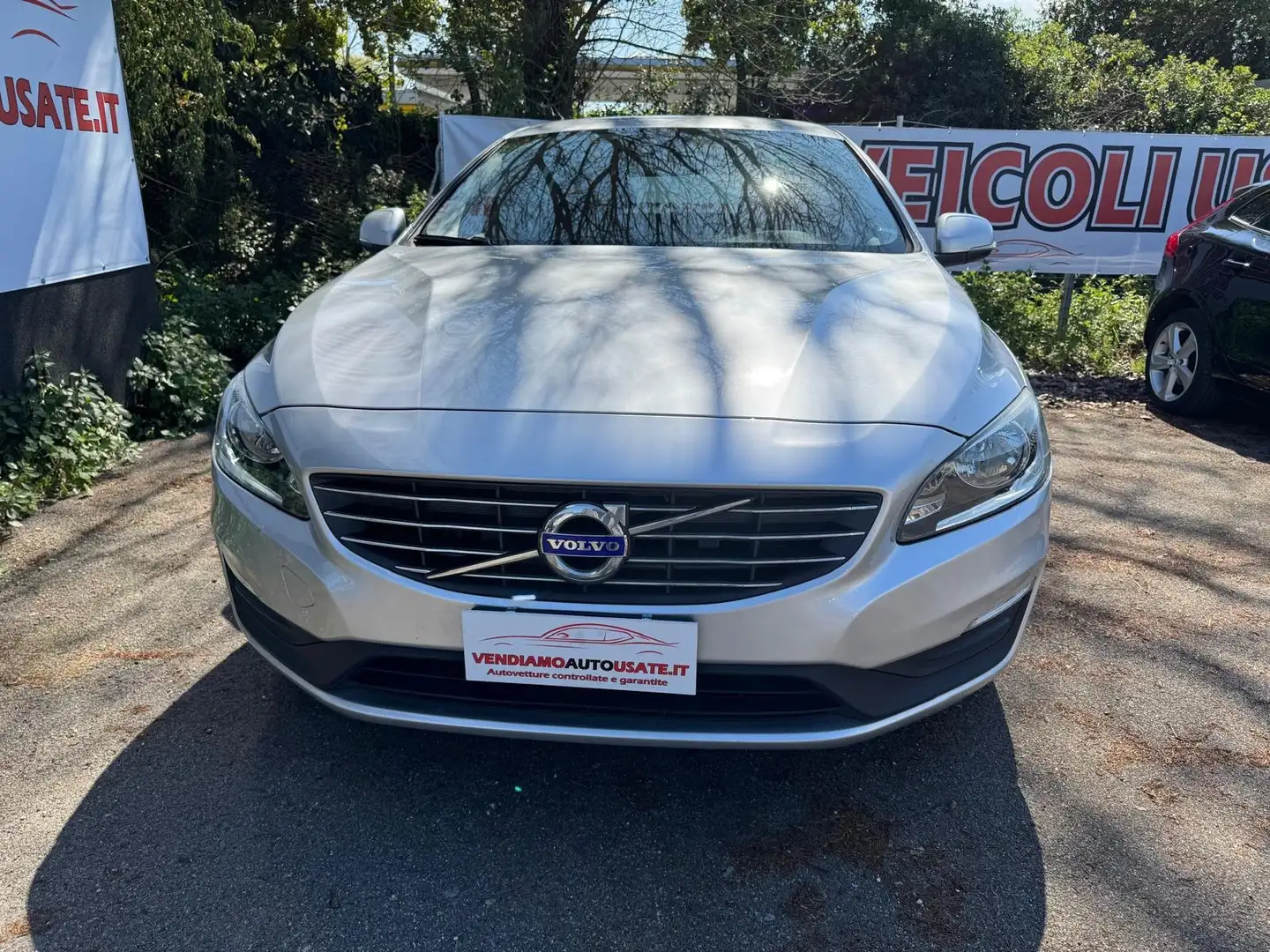 Volvo V60 V60 1.6 d2 Business Argent - 1