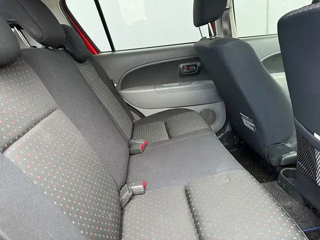 Daihatsu Sirion view 11