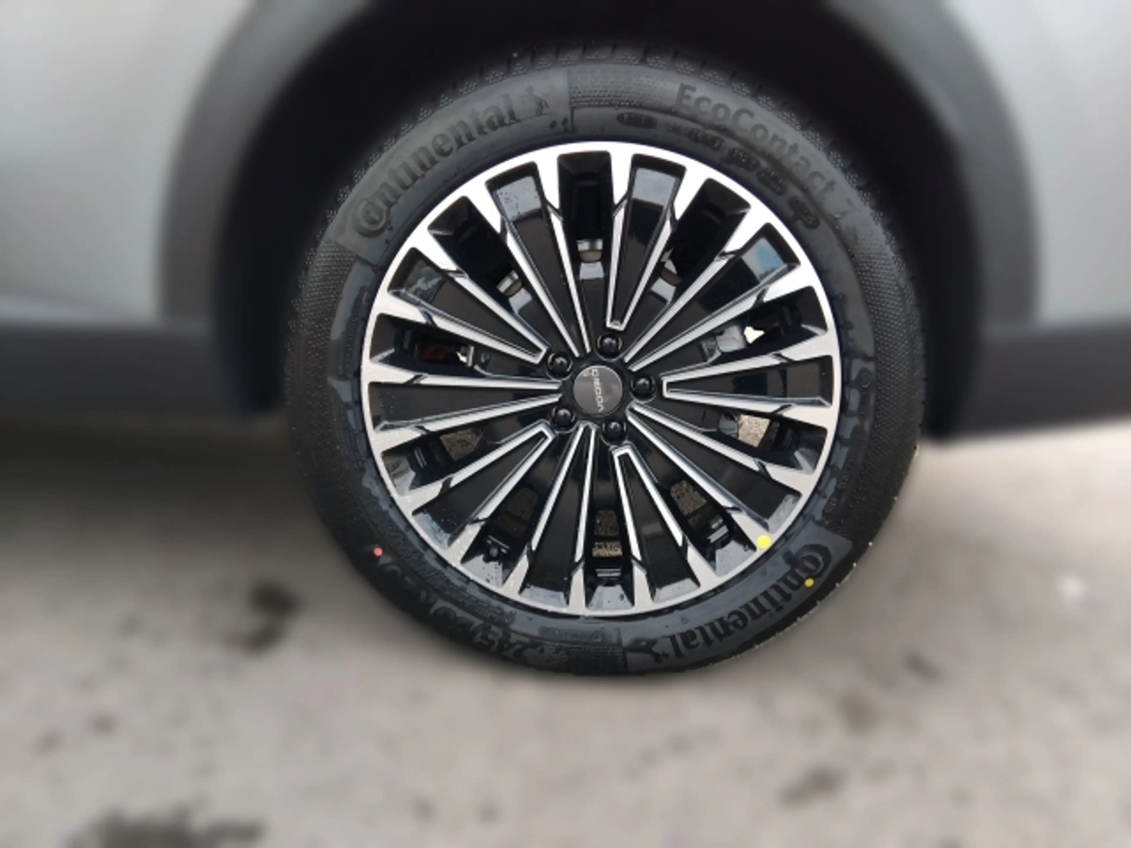 Omoda 9 Omoda 9 Plug-In Hybrid — photo 10