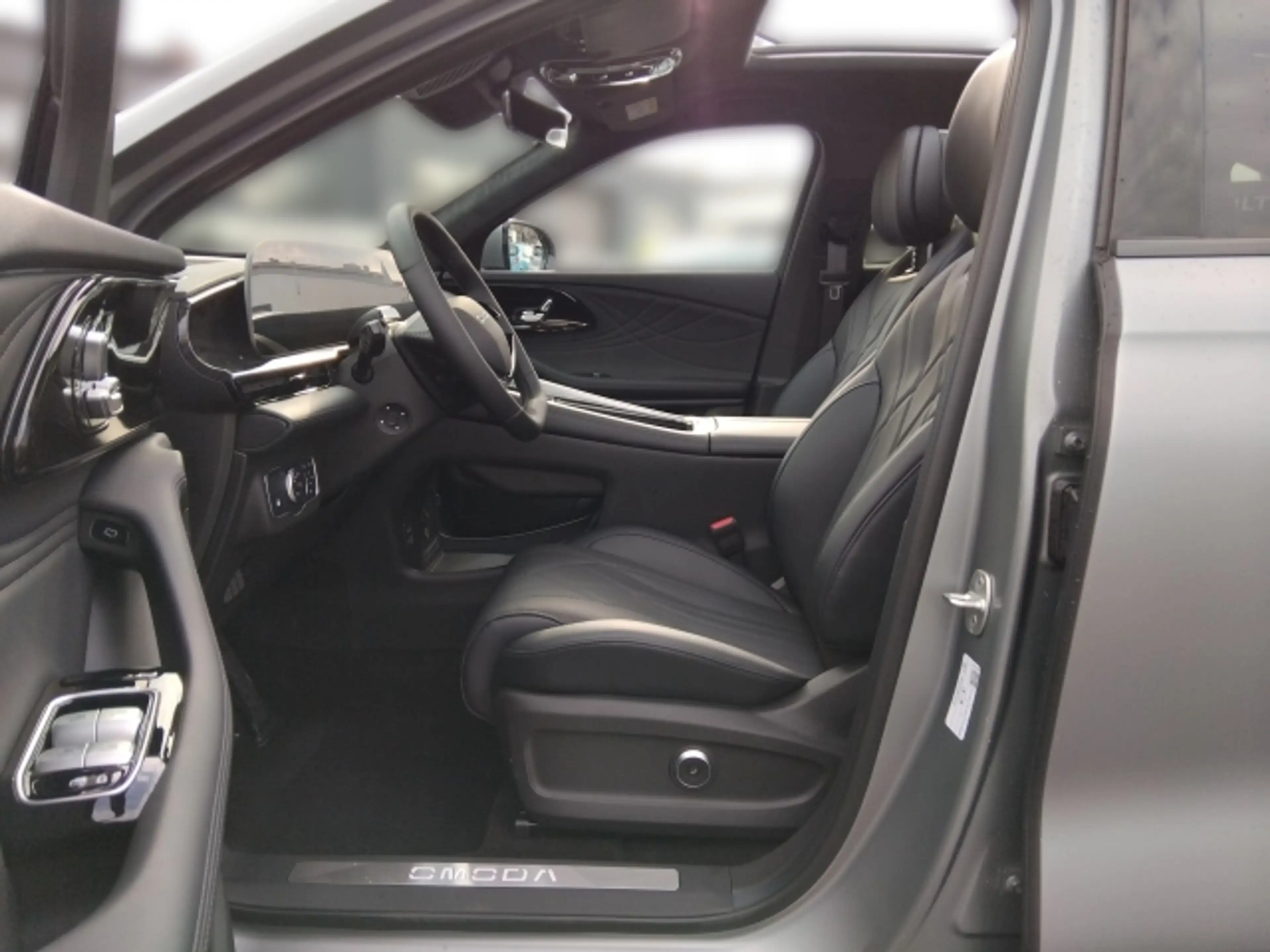 Omoda 9 Omoda 9 Plug-In Hybrid — photo 12