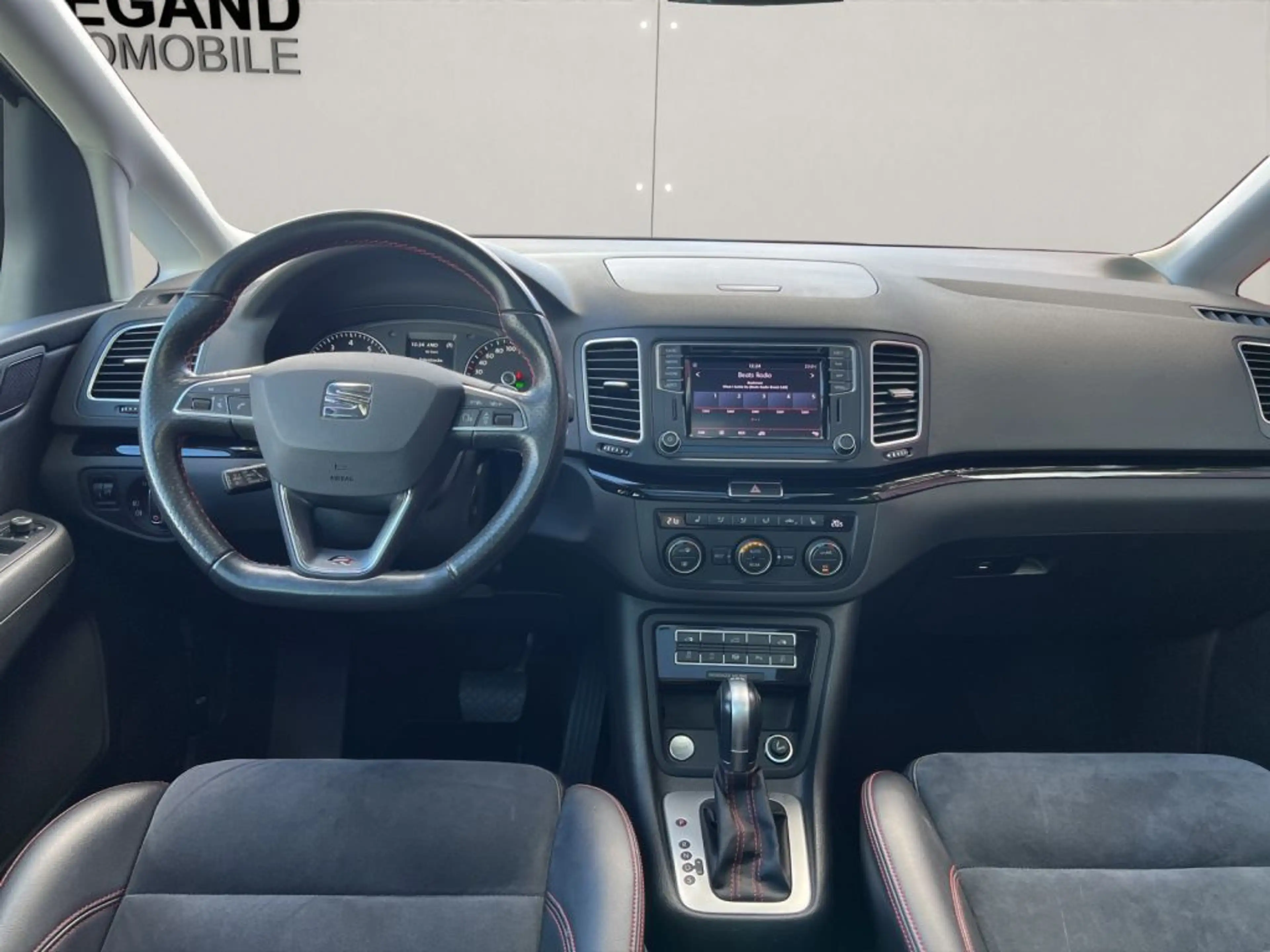 SEAT Alhambra 1.4 TSI S&S DSG FR-LINE+PANO+7.SITZ+MAS — photo 10