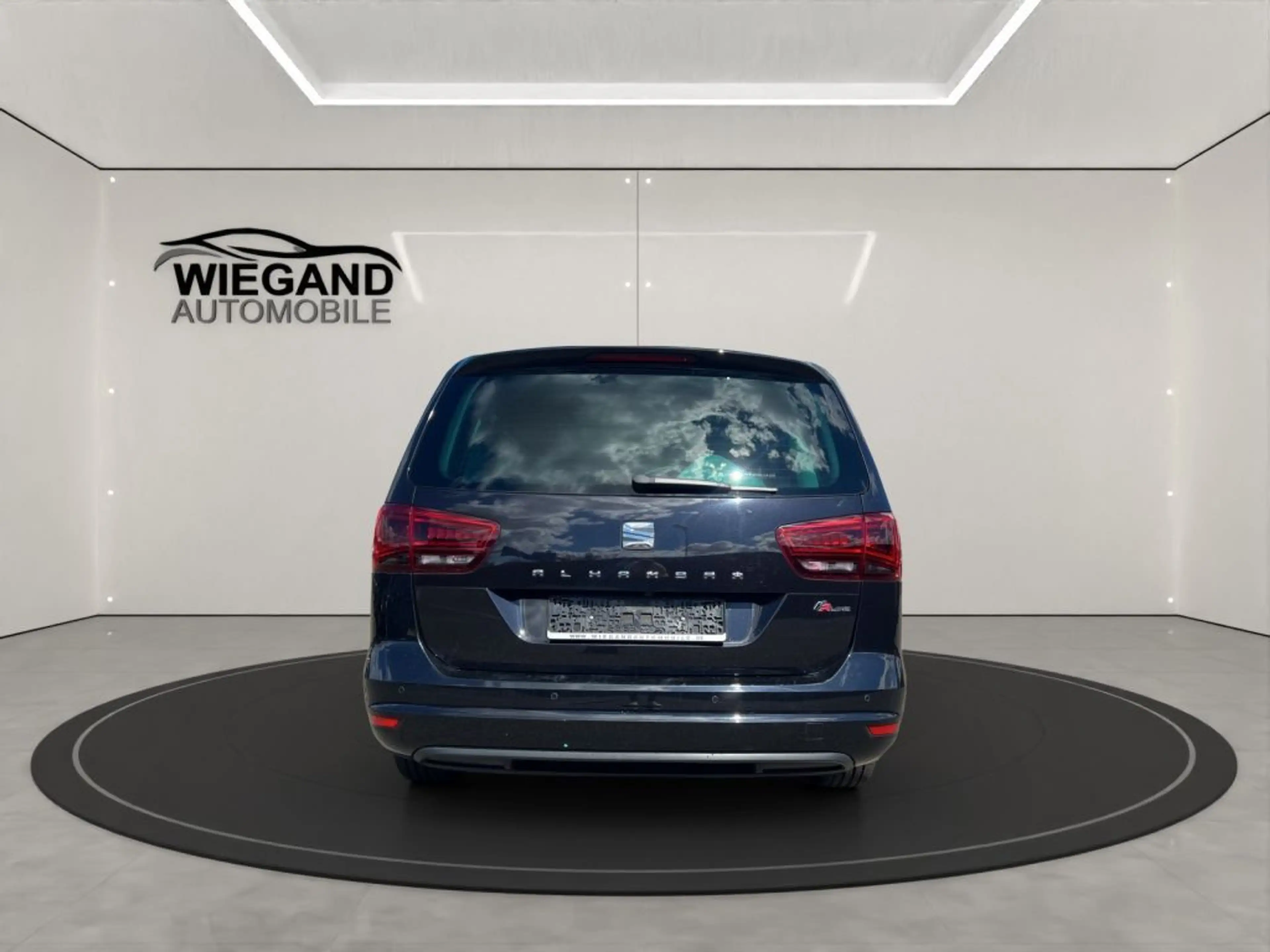 SEAT Alhambra 1.4 TSI S&S DSG FR-LINE+PANO+7.SITZ+MAS — photo 4