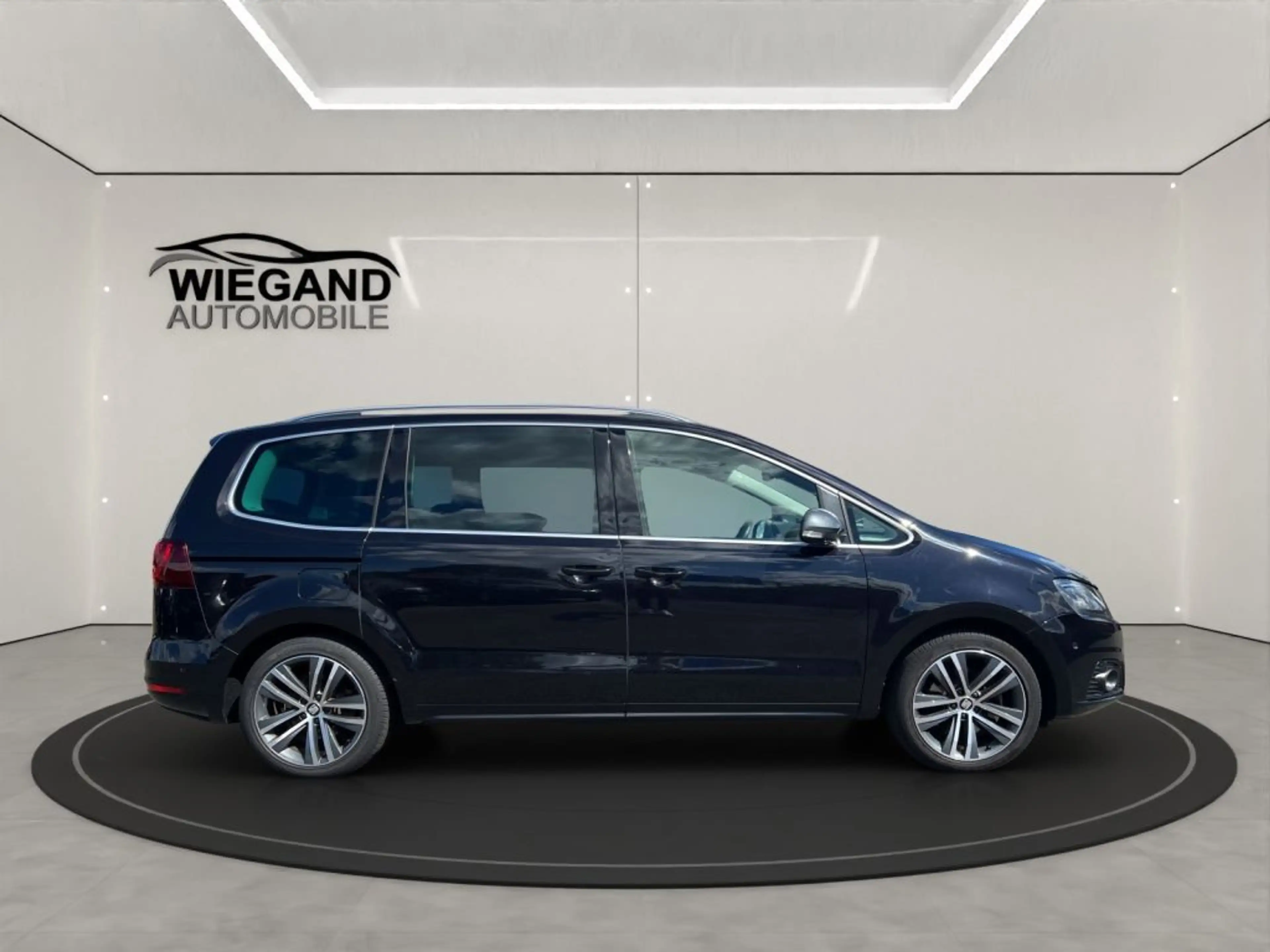SEAT Alhambra 1.4 TSI S&S DSG FR-LINE+PANO+7.SITZ+MAS — photo 6