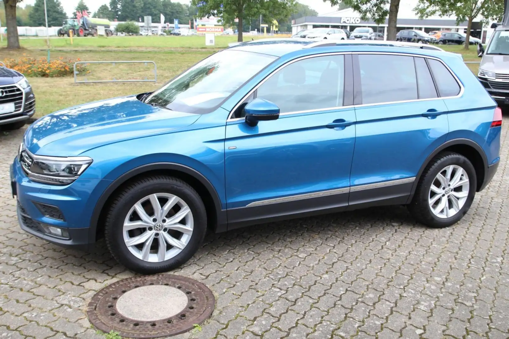 Volkswagen Tiguan JOIN 2.0 TDI 150 PS 6-Gang Klima Navi Blau - 1