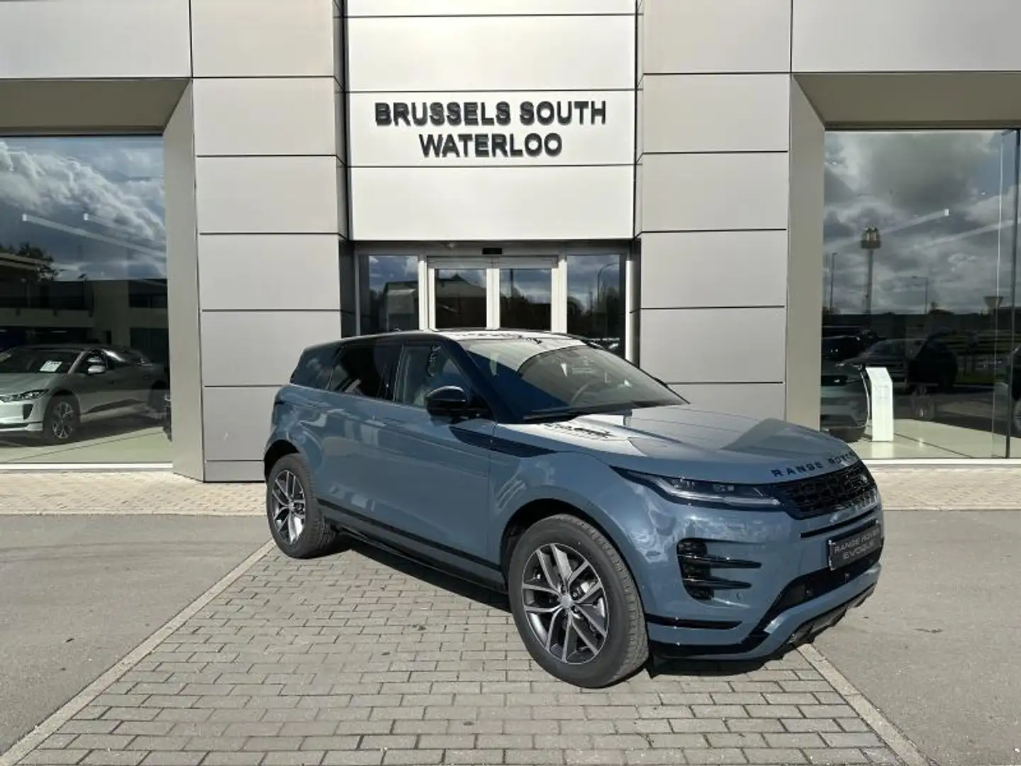 Land Rover Range Rover Evoque Dynamic SE P160 Available 06/25 Azul - 1