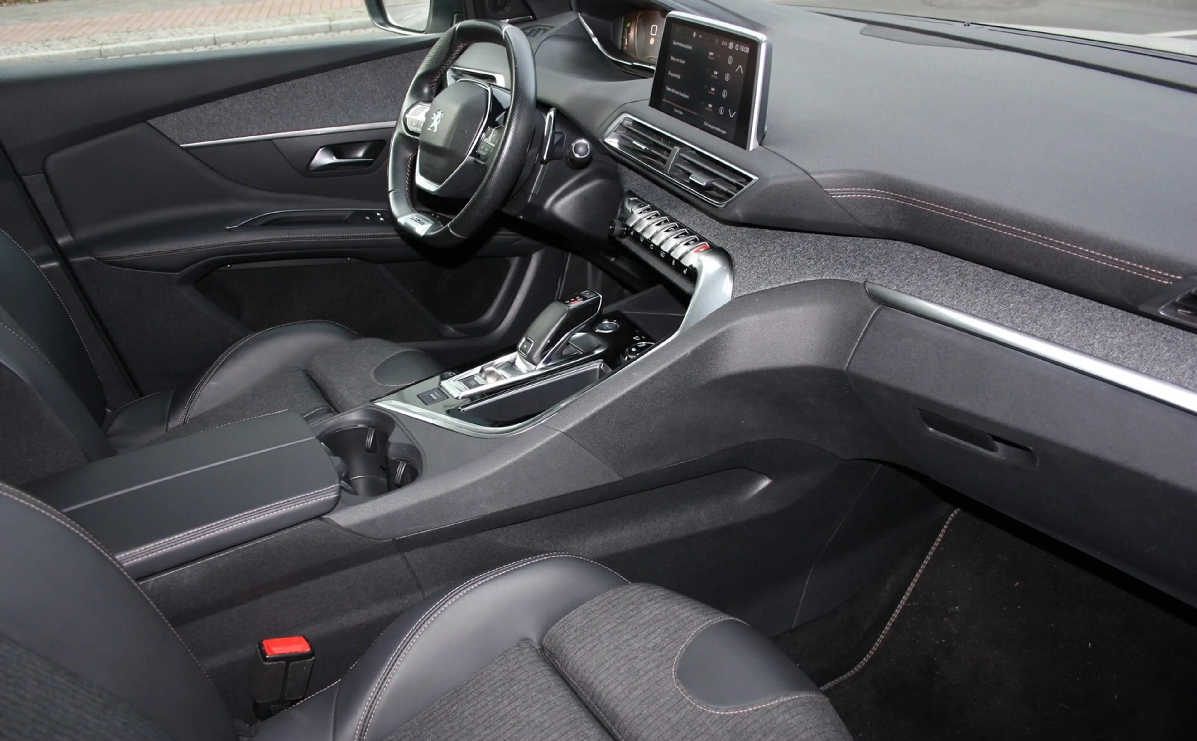 Peugeot 3008 1.6 GT-LINE Autom. Navi/KAM/LED/ACC/PDC — photo 10