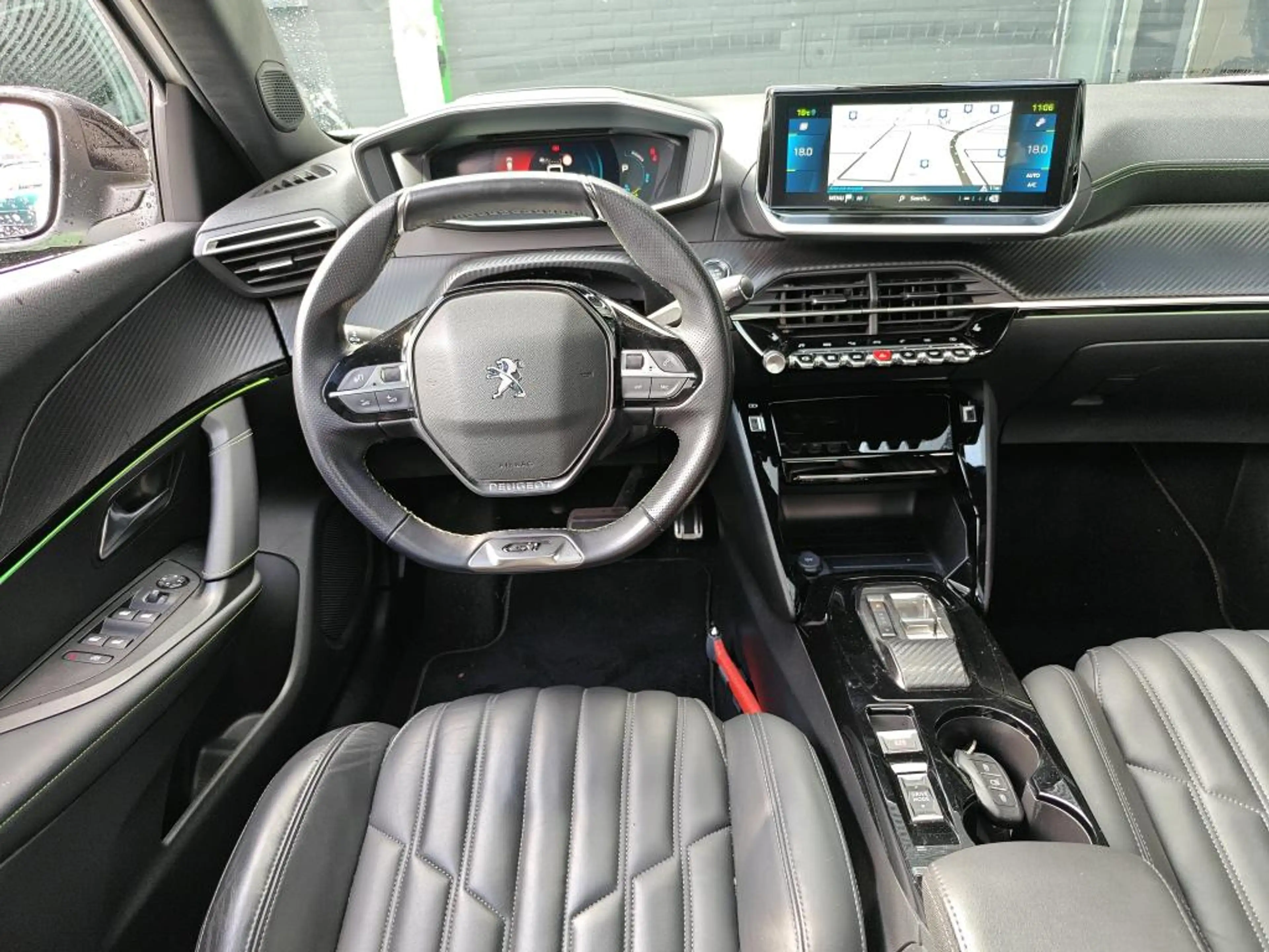 Peugeot e-2008 EV GT Pack 50 kWh | Fase 3 laden | Panorama/schuif — photo 5