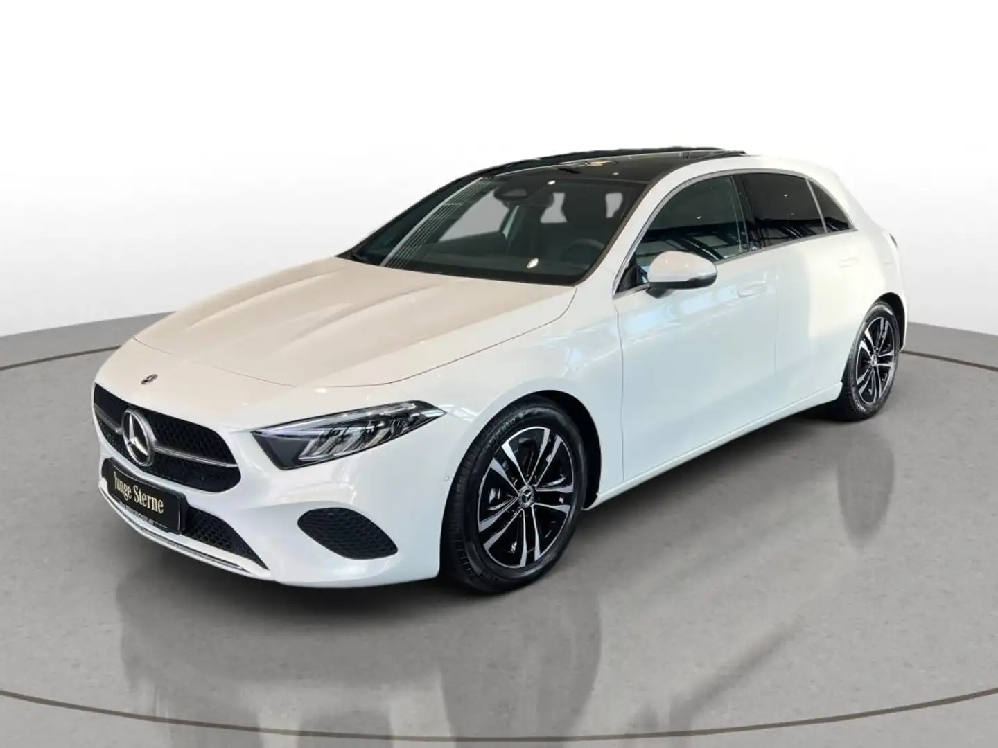 Mercedes-Benz A 180 Progressive Line+Pano+MBUX+Navi-Pr+LED+Kam Weiß - 2