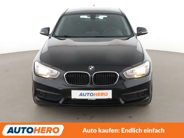 BMW 1 Series view 9