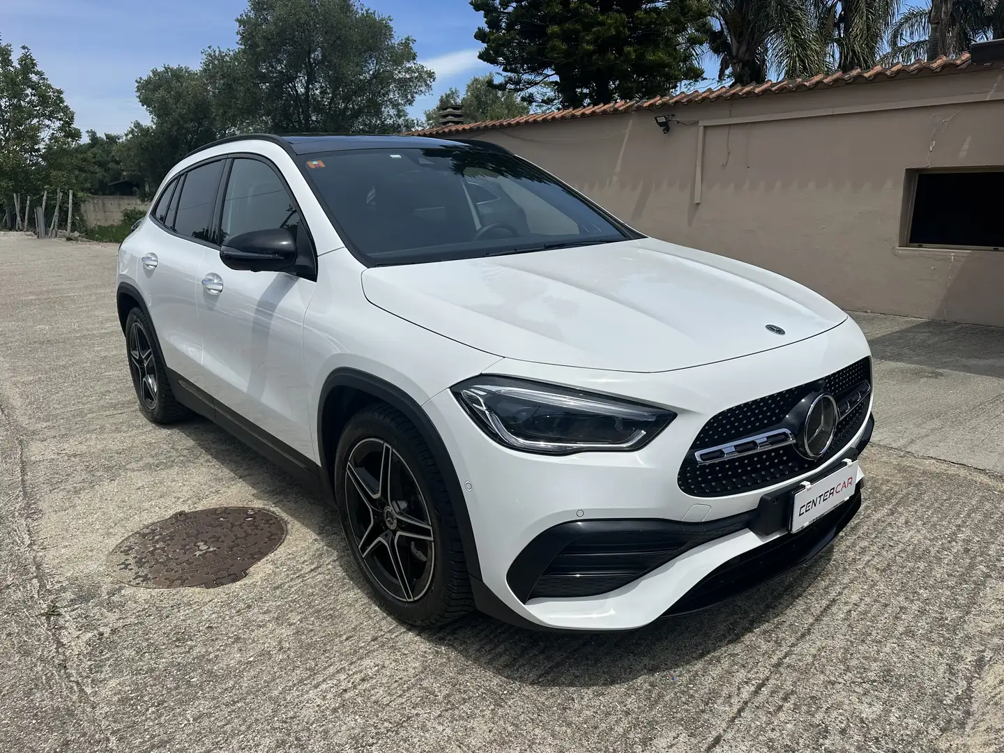 Mercedes-Benz GLA 220 d Premium 4matic auto - 1