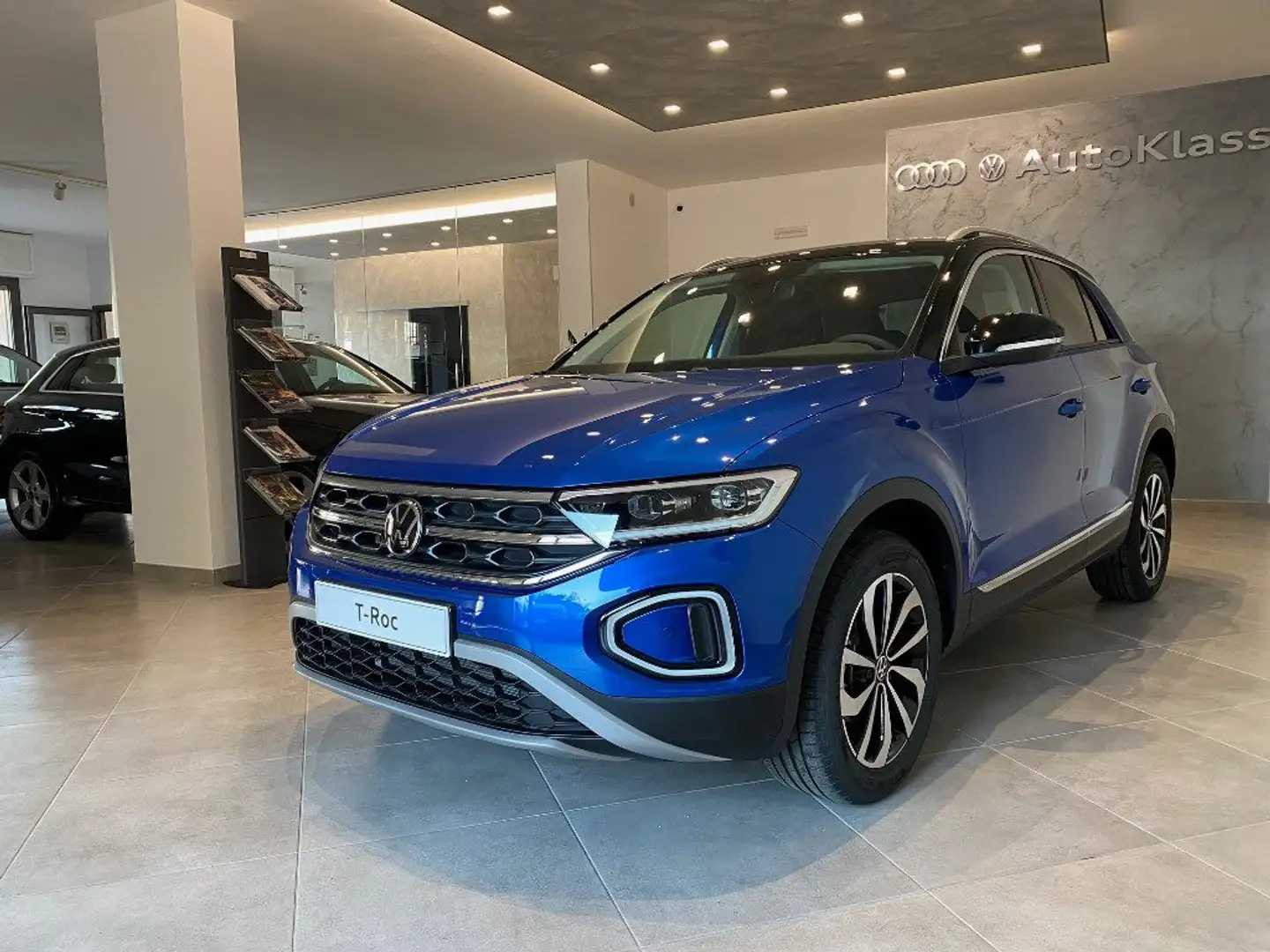 Volkswagen T-Roc 1.0 TSI Style *NUOVA 4 ANNI DI GARANZIA* Blu/Azzurro - 1