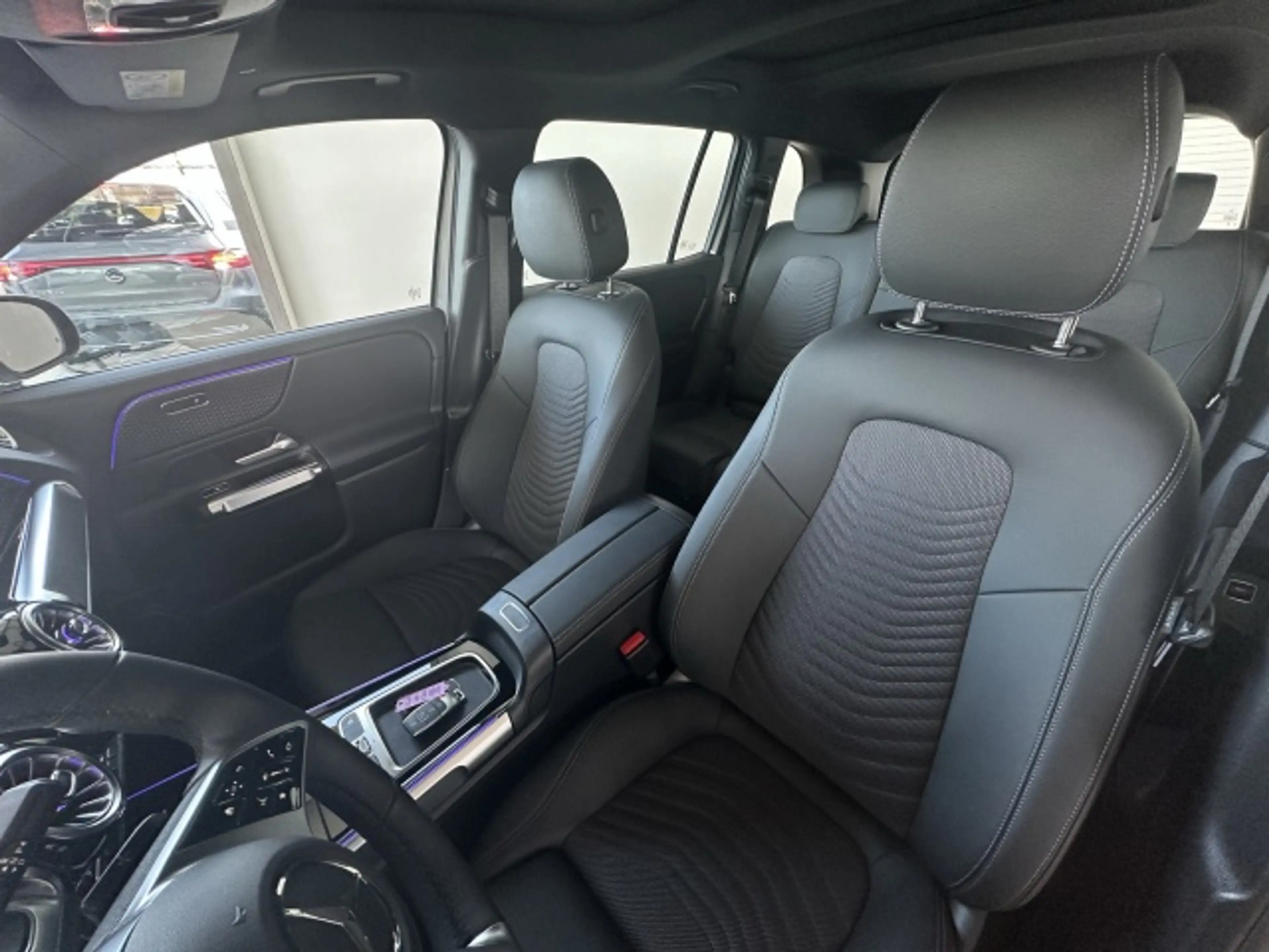 Mercedes-Benz EQB 350 EQB 350 4M PROGRESSIVE+PANORAMA+WINTER+KAMERA LED — photo 12
