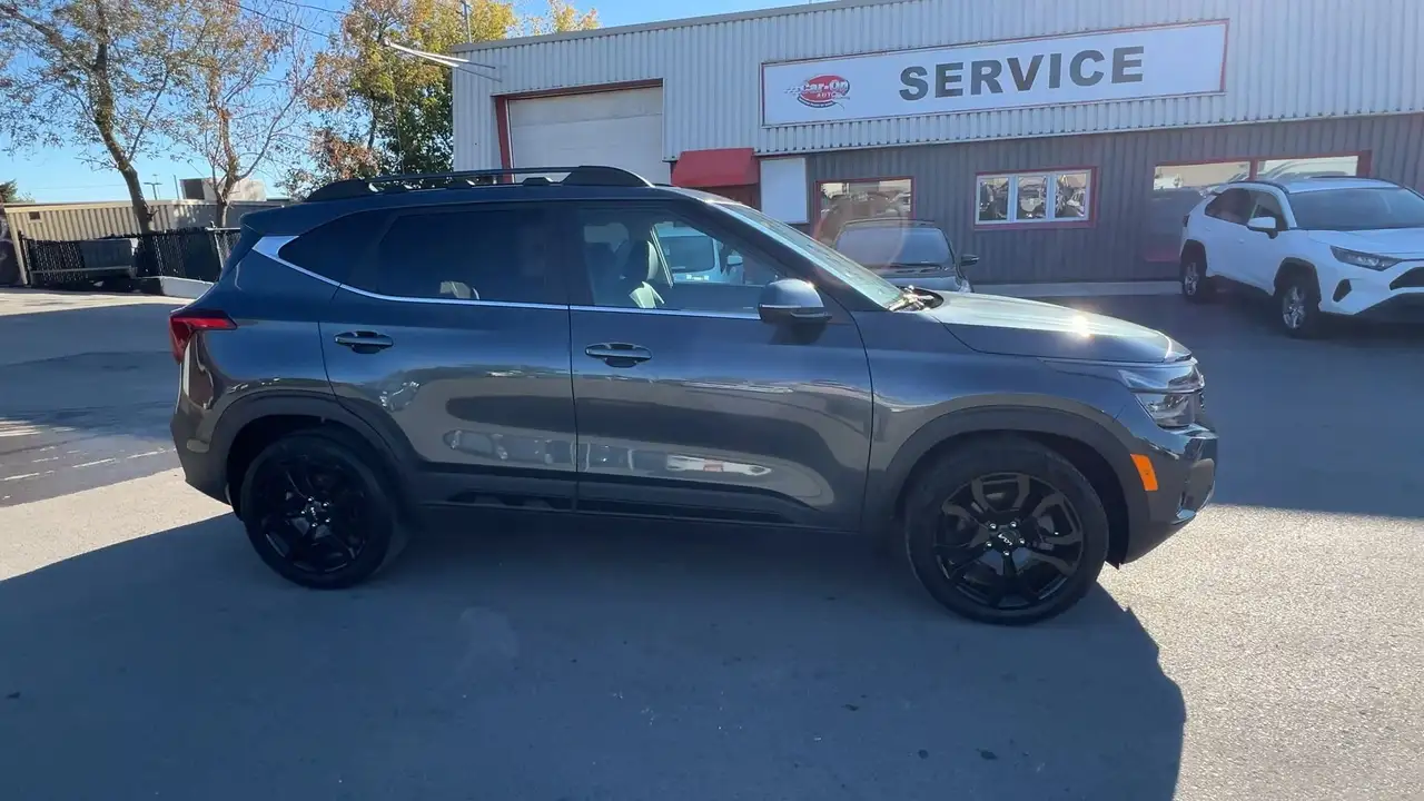 Kia Seltos снимка Kia Seltos