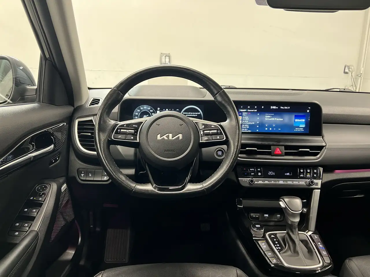 Kia Seltos снимка Kia Seltos