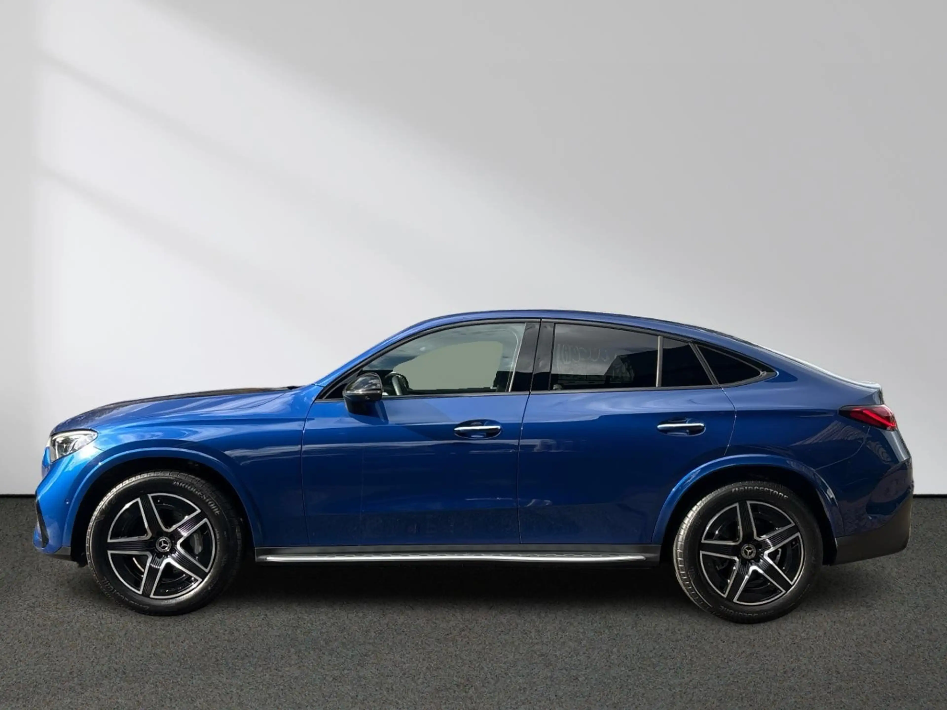 Mercedes-Benz GLC 200 4M Coupe AMG Premium Night HA-Lenkung — photo 2