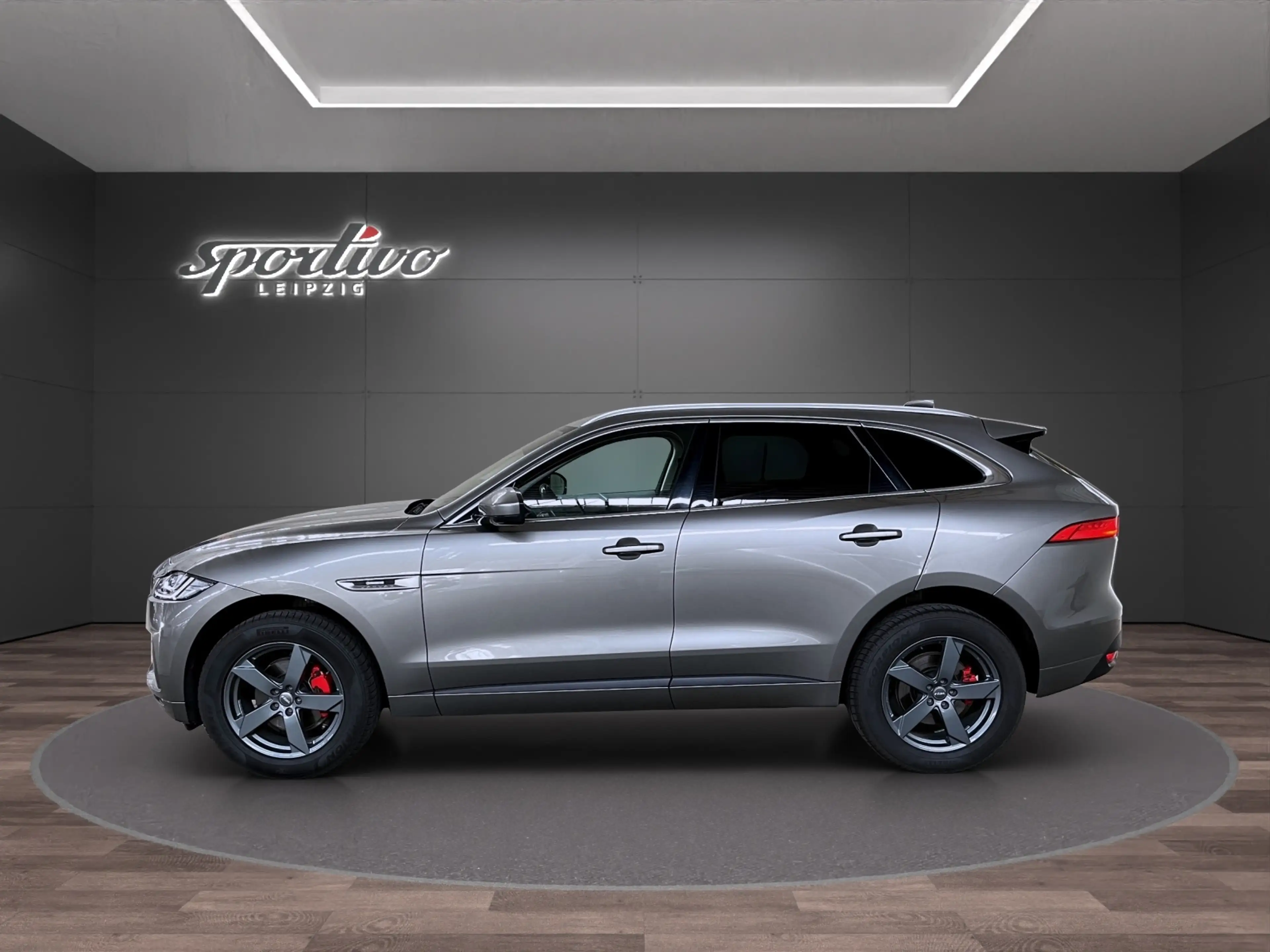 Jaguar F-Pace R-Sport AWD — photo 4